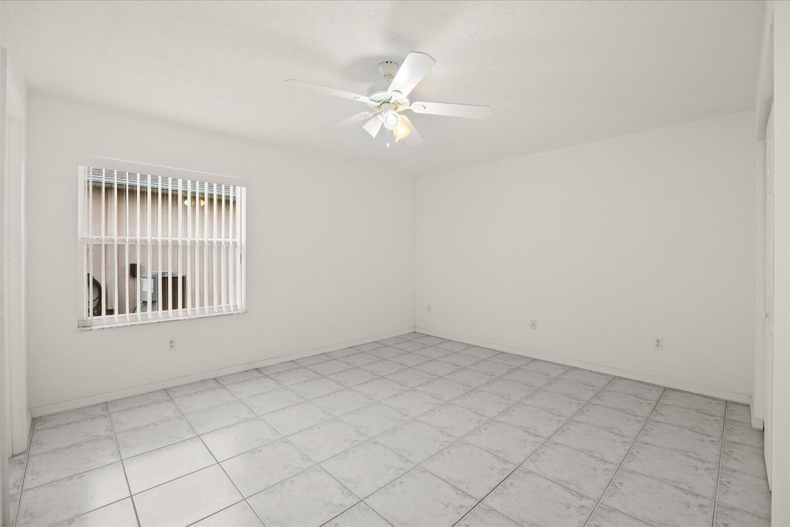 SPANISH LAKES FAIRWAYS NE PHASE - Residential