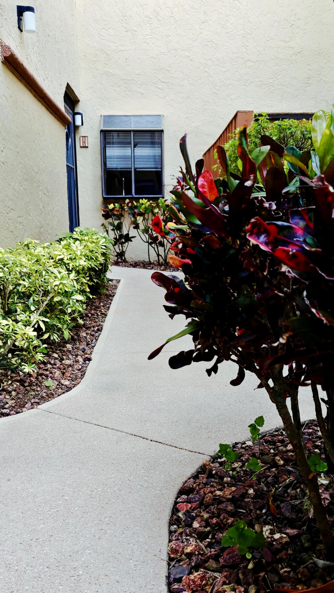 EXCELLENTE VILLAGE A,B,C,D,F, & G CONDO - Residential Lease