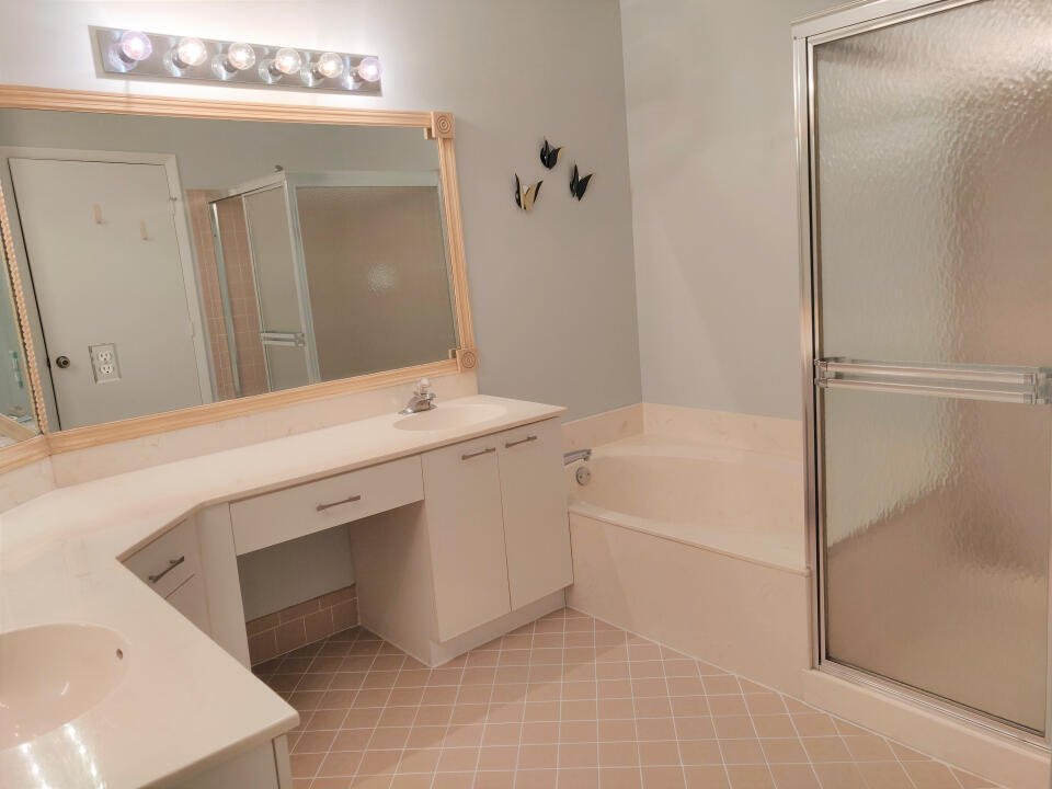 EXCELLENTE VILLAGE A,B,C,D,F, & G CONDO - Residential Lease