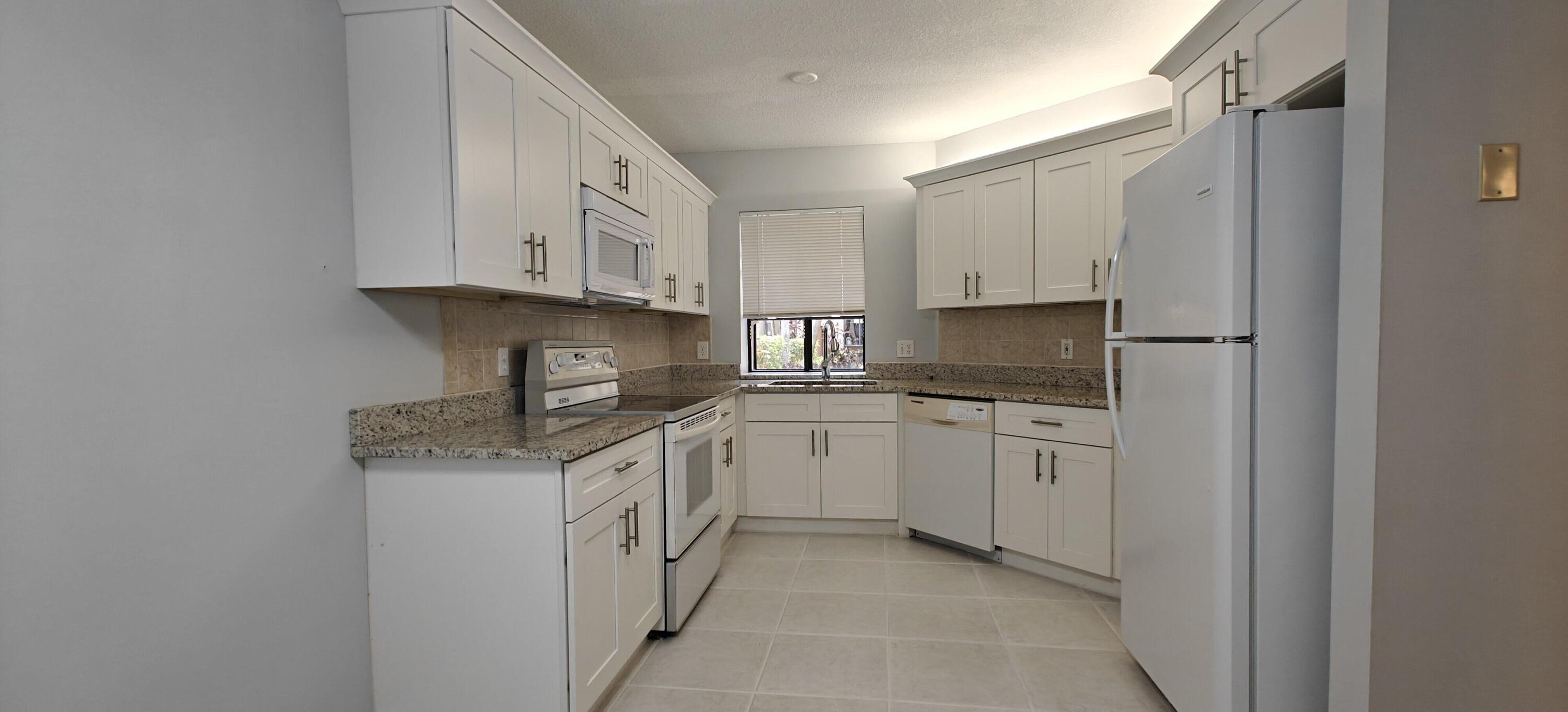 EXCELLENTE VILLAGE A,B,C,D,F, & G CONDO - Residential Lease