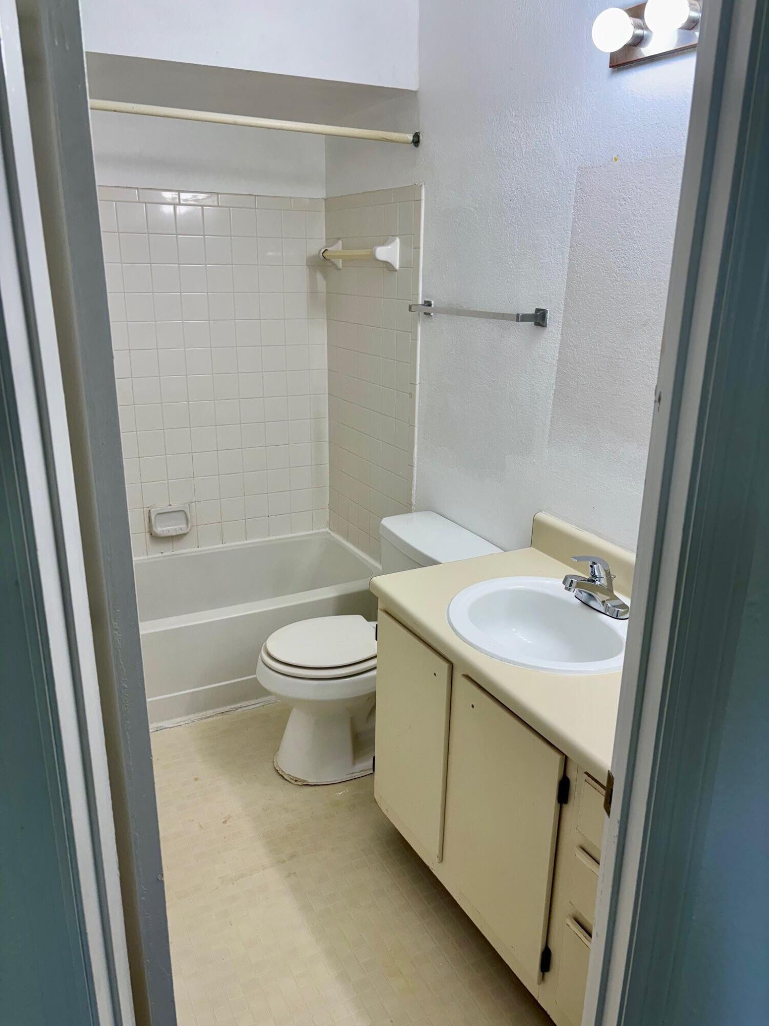 SUNDANCE AT DAVIE CONDO - Residential