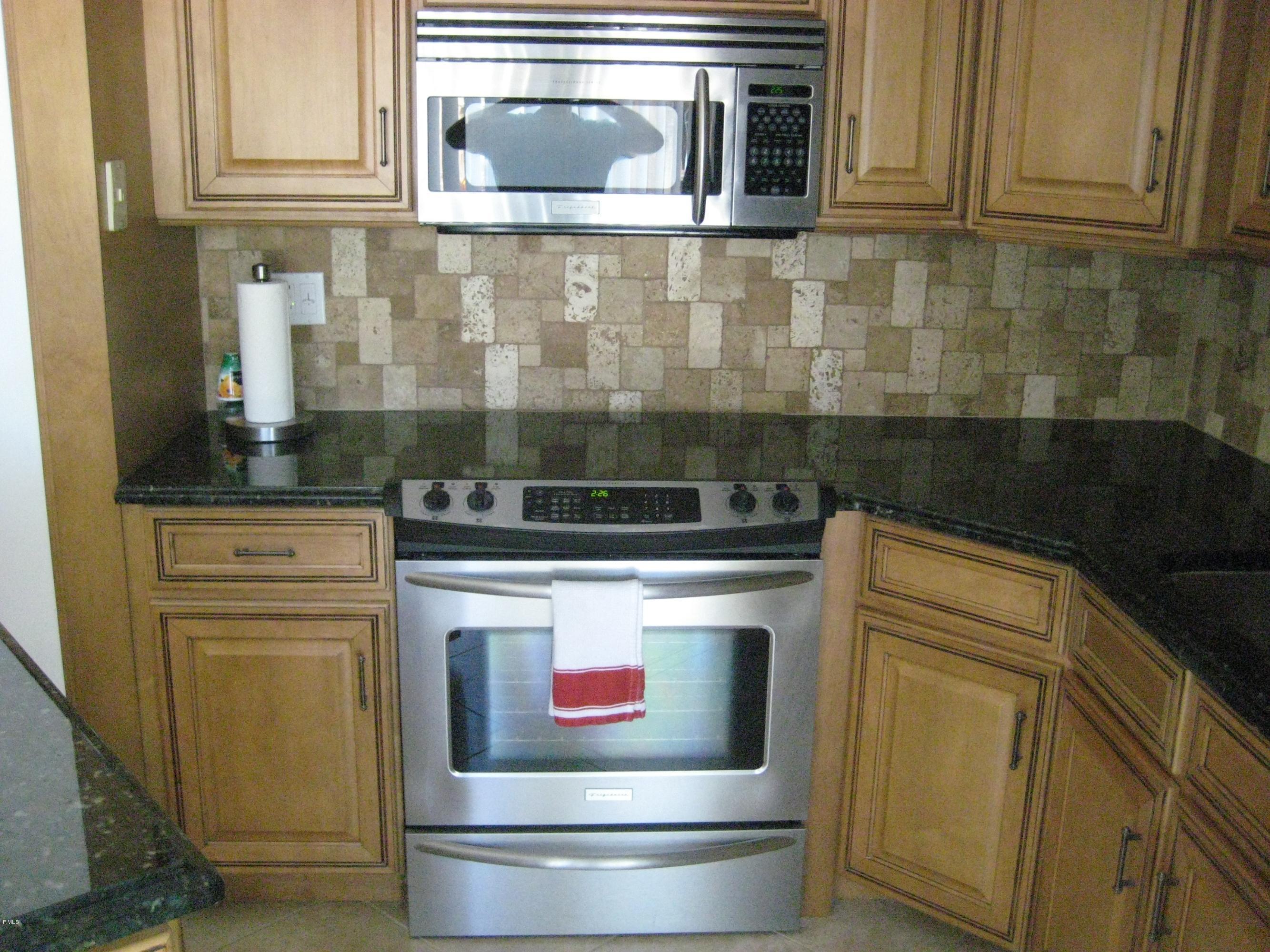 TEQUESTA HILLS CONDO - Residential Lease