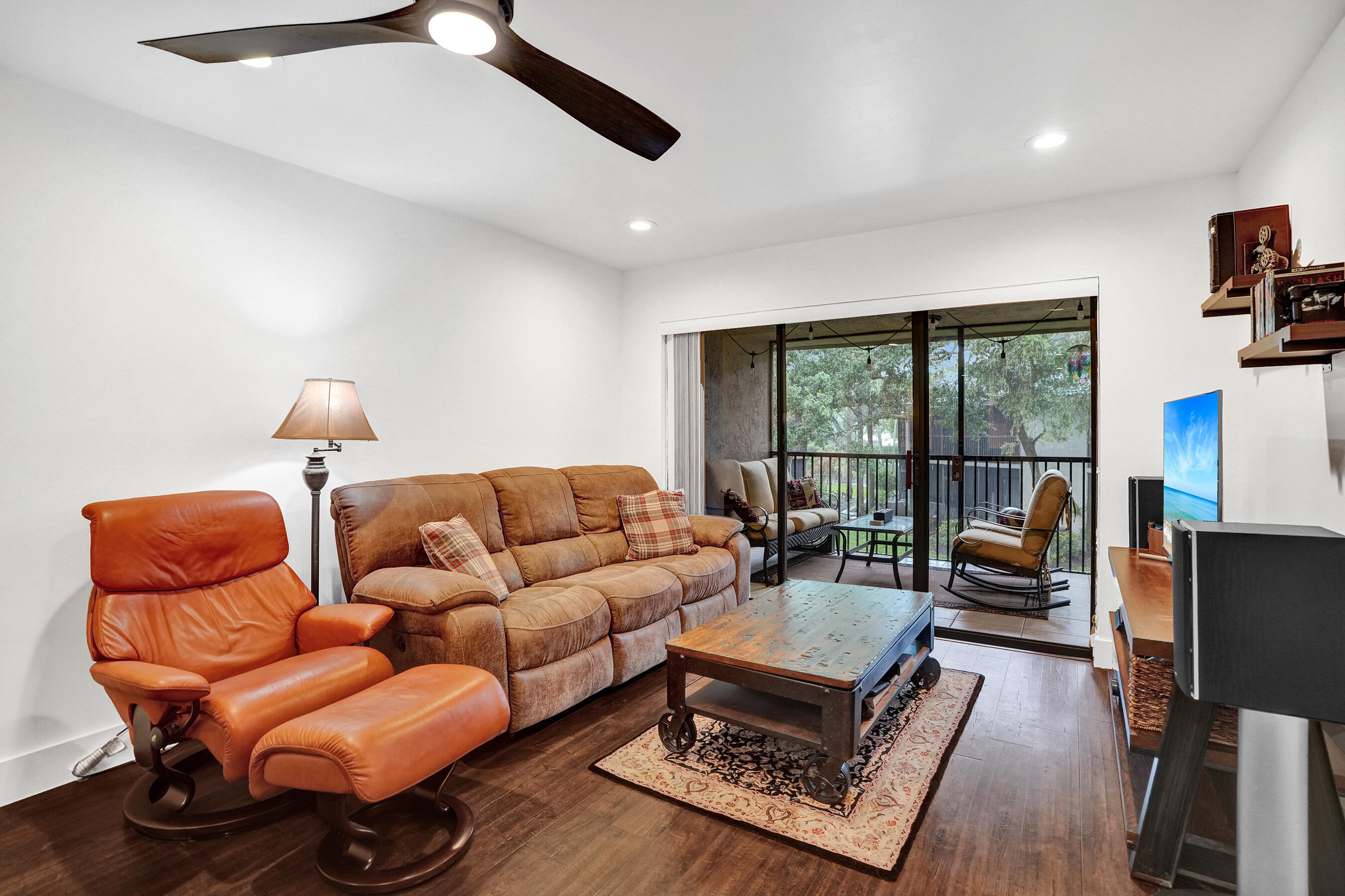 KINGSPORT ESTATES CONDO - Residential