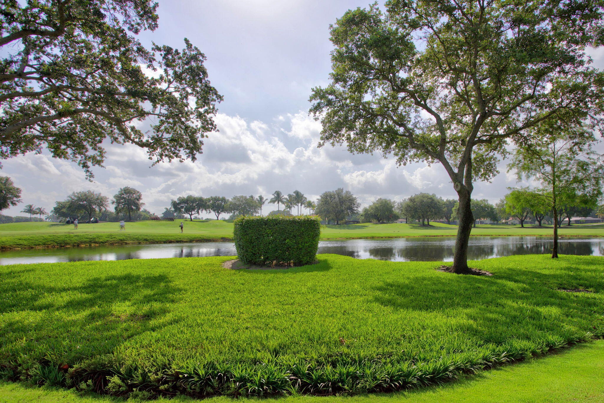 LAGO WEST CLUSTER HOMES - Residential