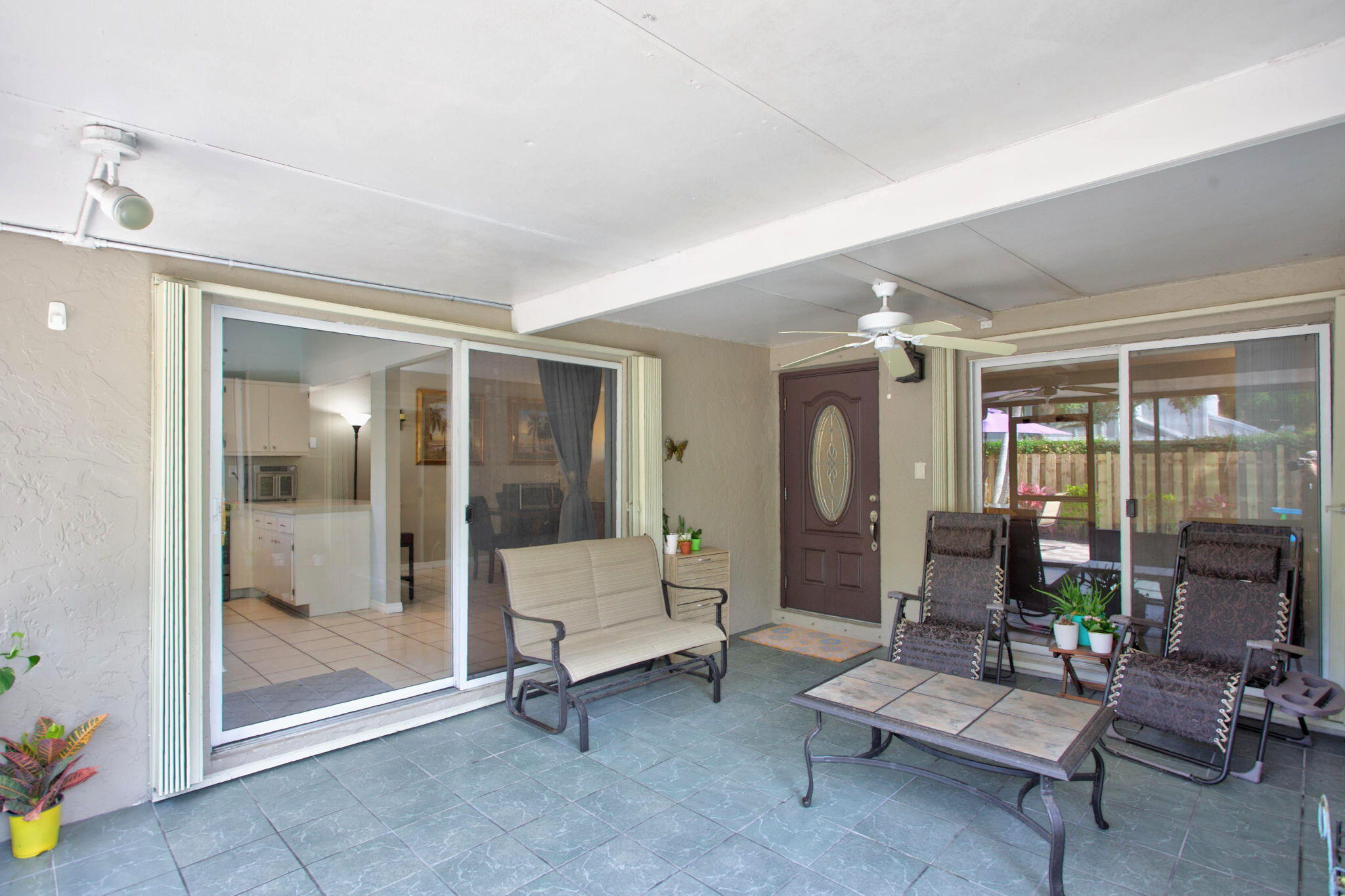 LAGO WEST CLUSTER HOMES - Residential