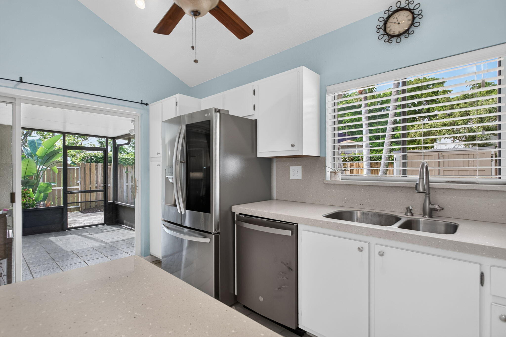 LAGO WEST CLUSTER HOMES - Residential