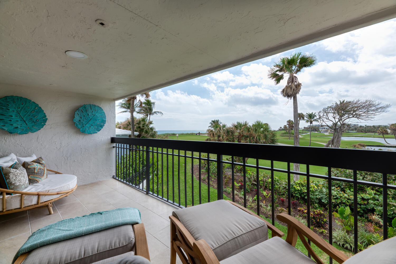 TRES VIDAS OF PALM BEACH - Residential