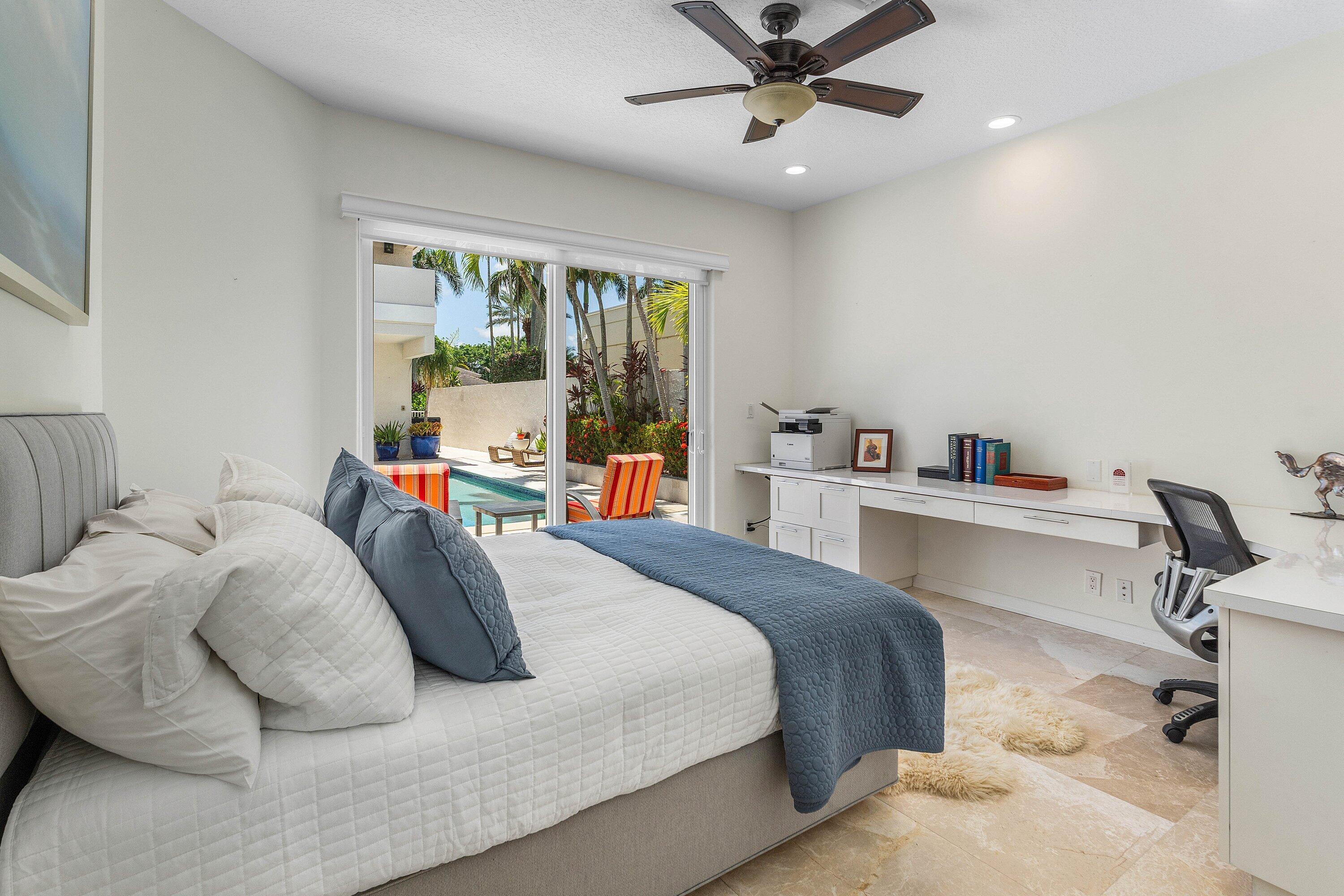 ROYAL PALM COVE - Residential