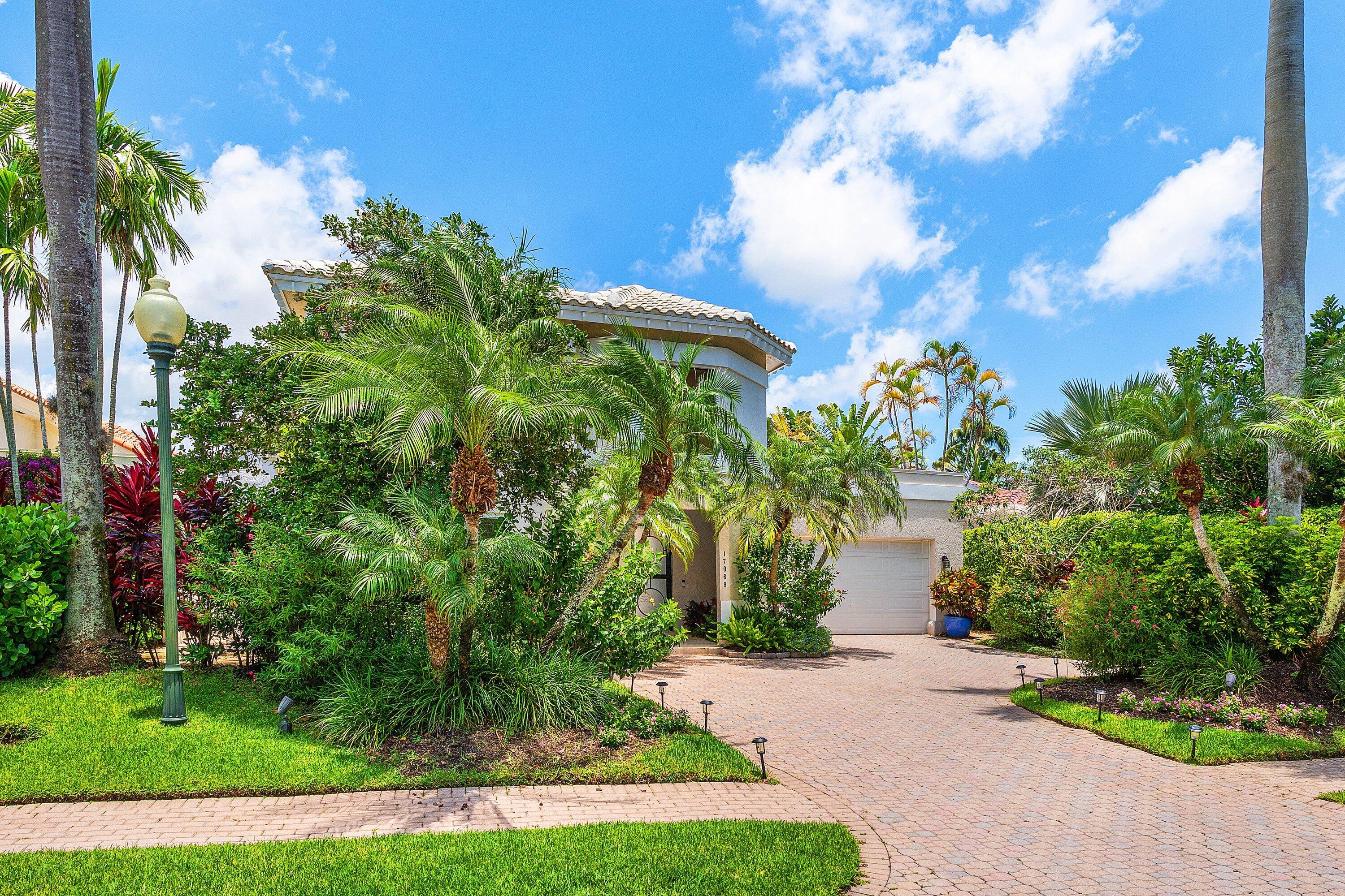 ROYAL PALM COVE - Residential