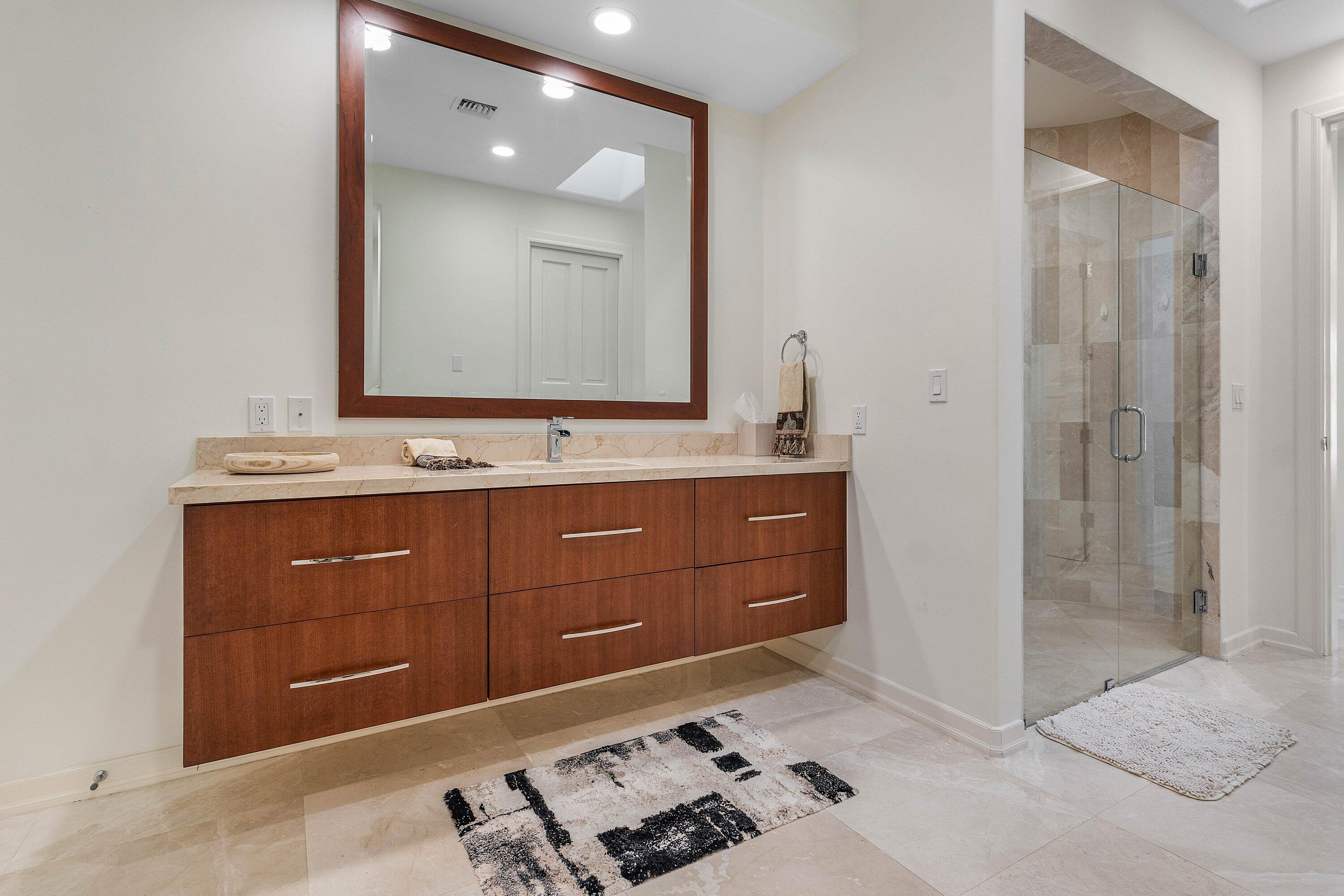 ROYAL PALM COVE - Residential