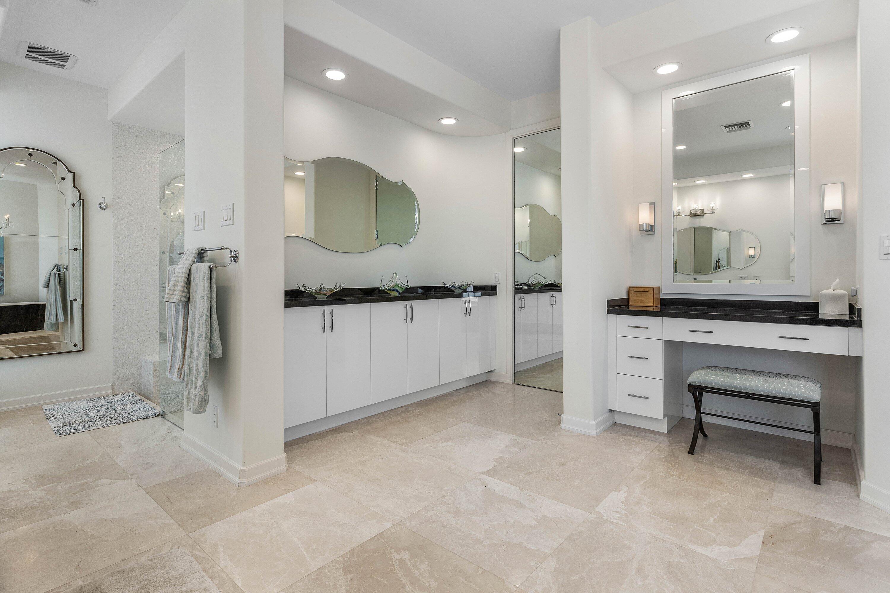 ROYAL PALM COVE - Residential
