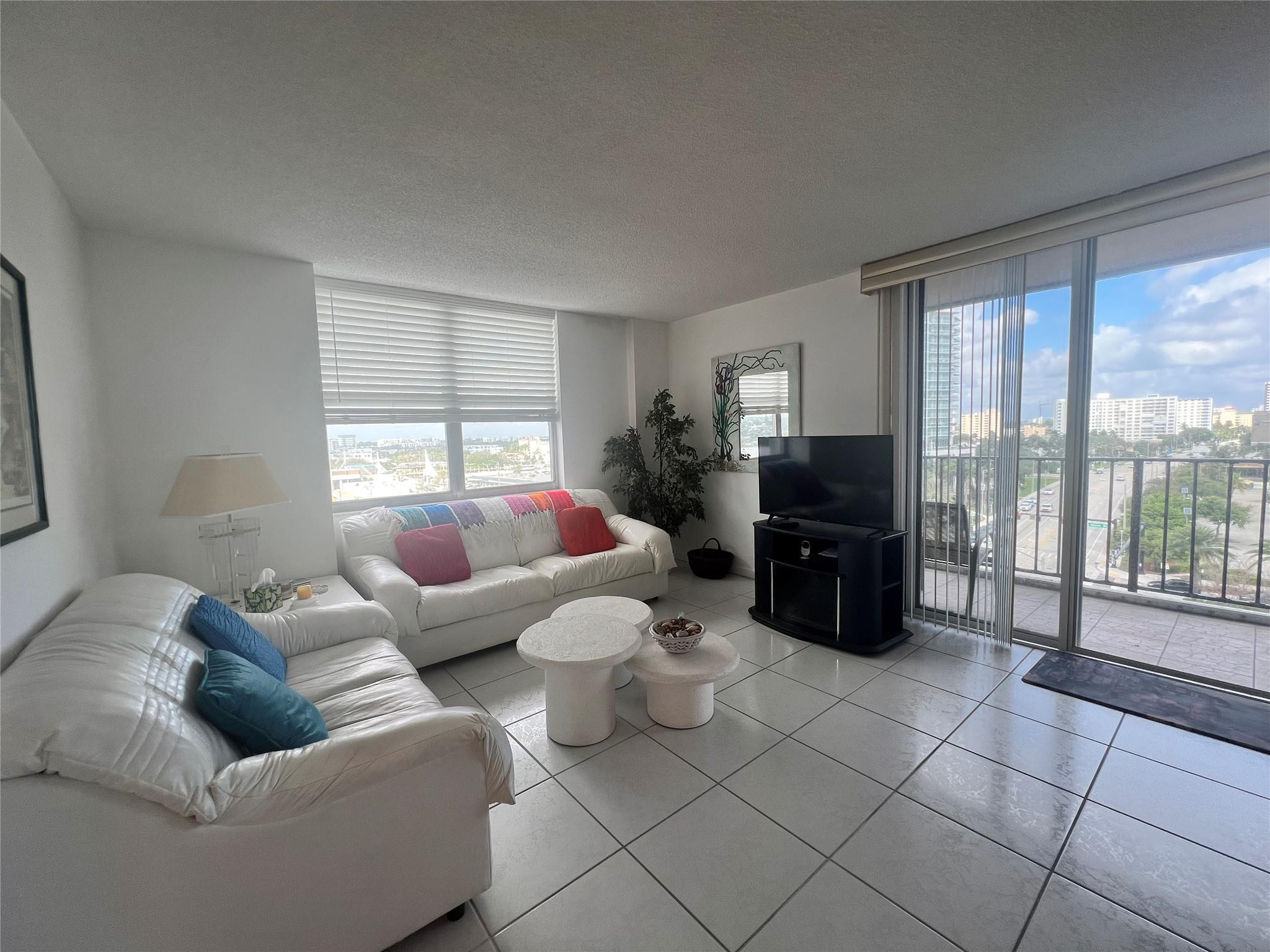 POMPANO BEACH CLUB NORTH CONDO - Residential Lease
