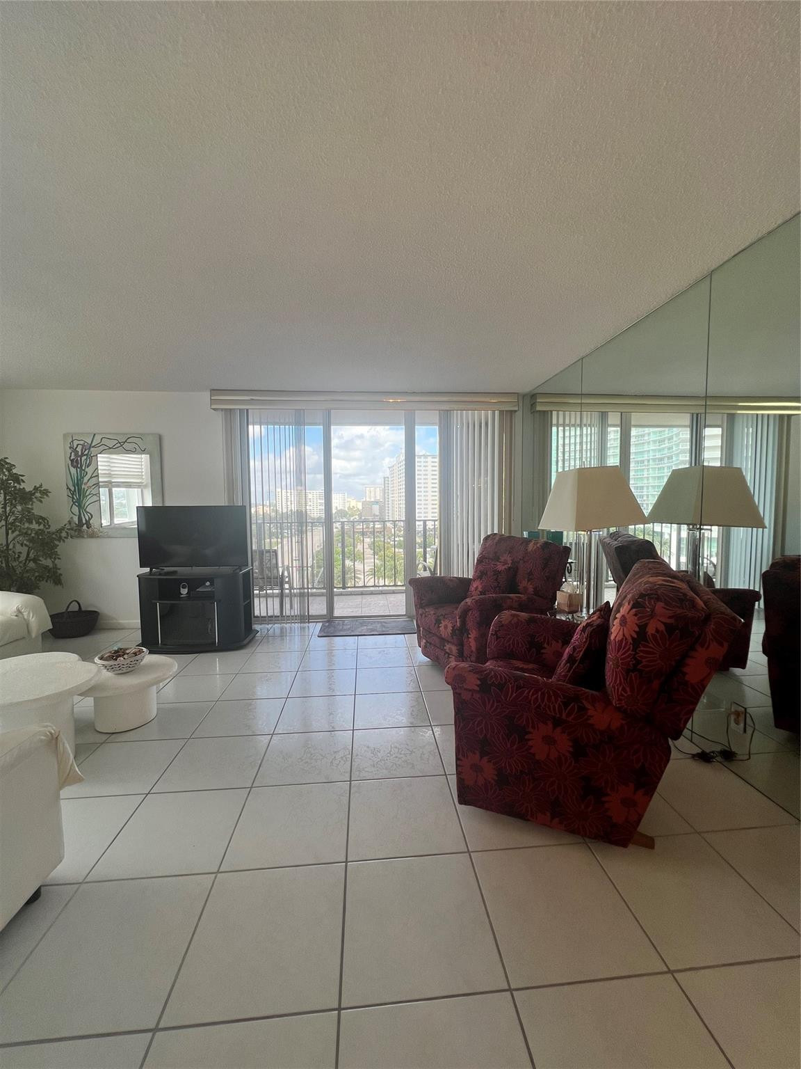 POMPANO BEACH CLUB NORTH CONDO - Residential Lease