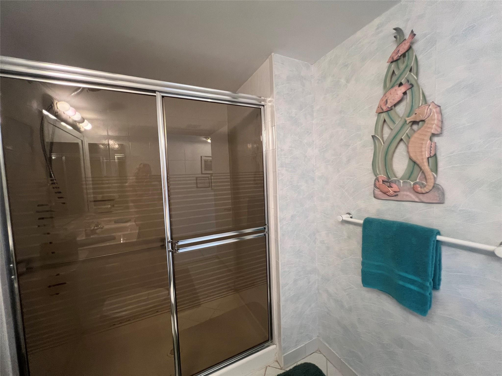 POMPANO BEACH CLUB NORTH CONDO - Residential Lease