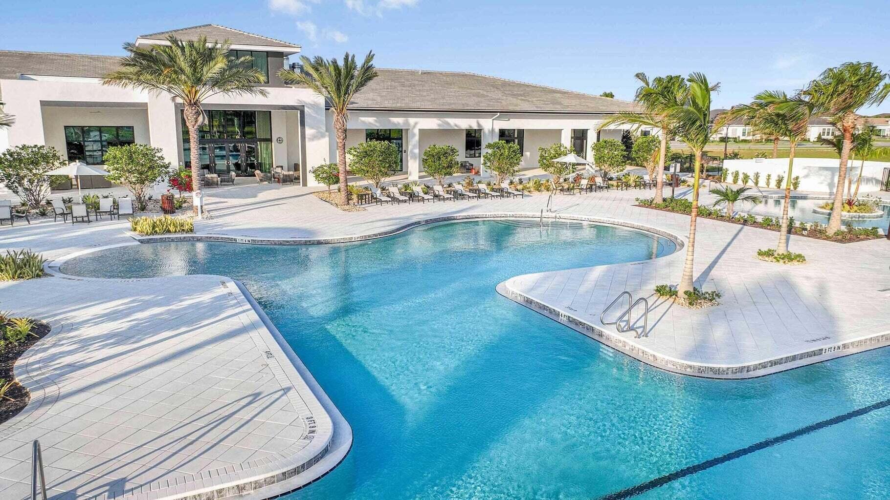 CRESSWIND PALM BEACH - Residential