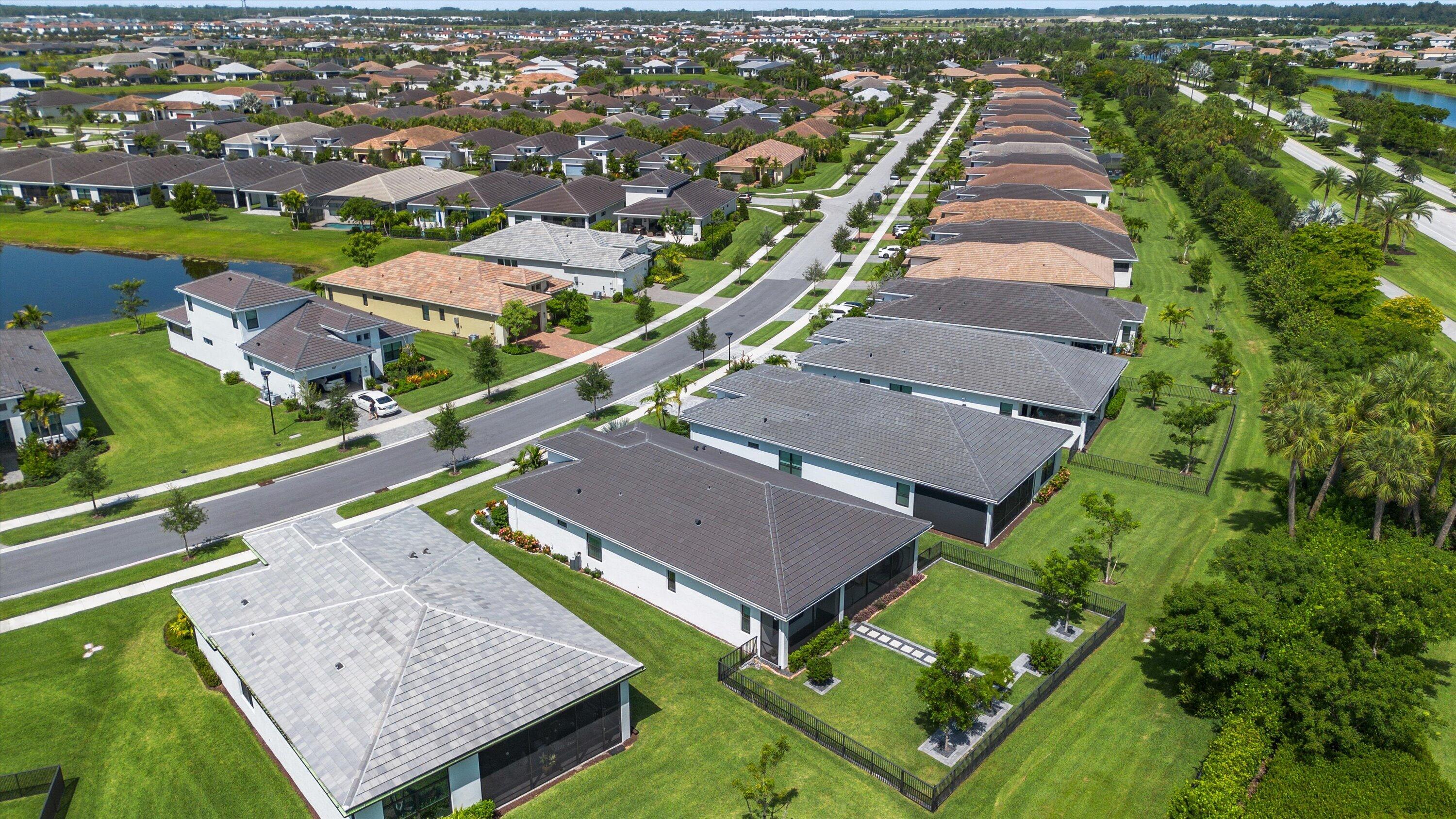 CRESSWIND PALM BEACH - Residential