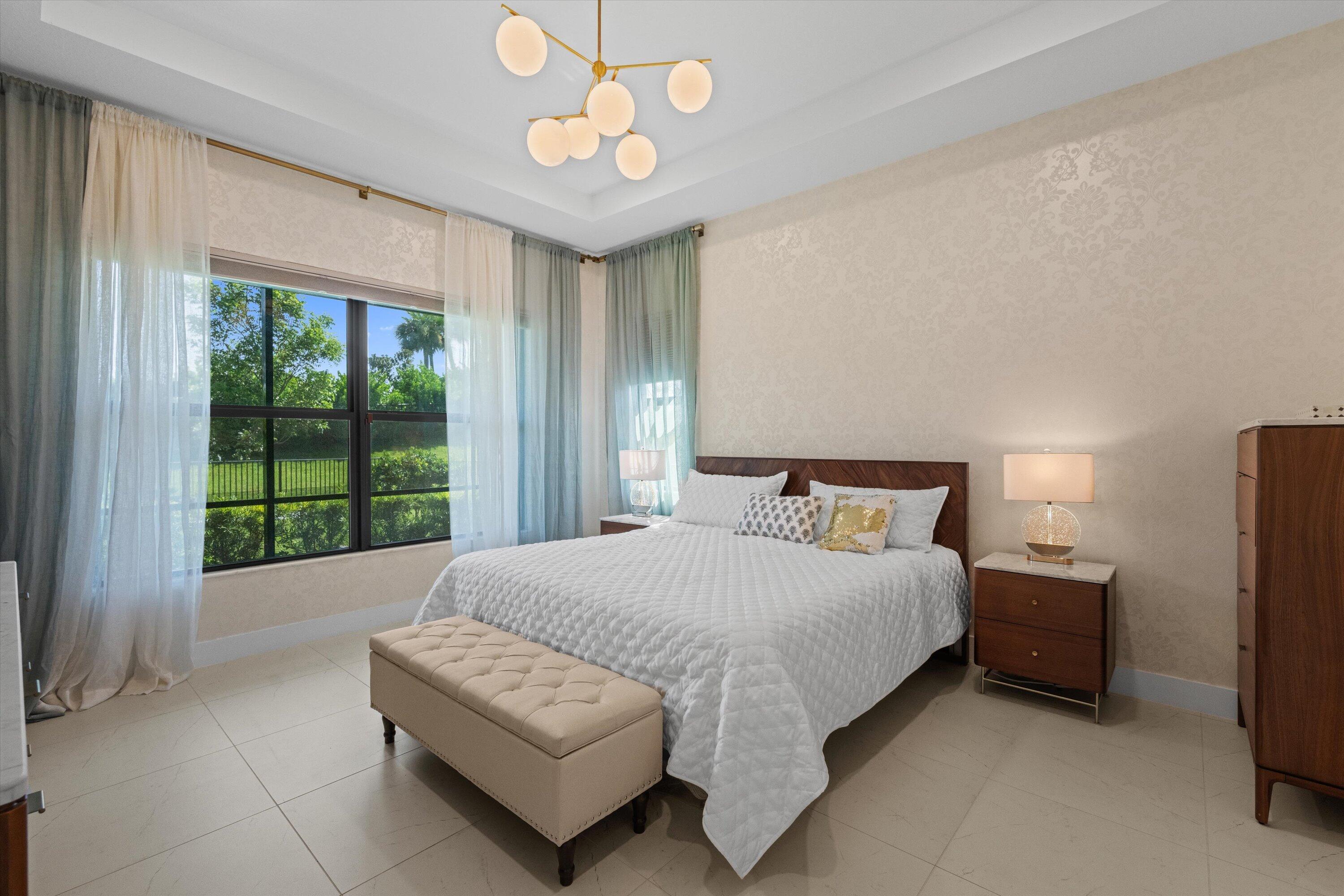 CRESSWIND PALM BEACH - Residential