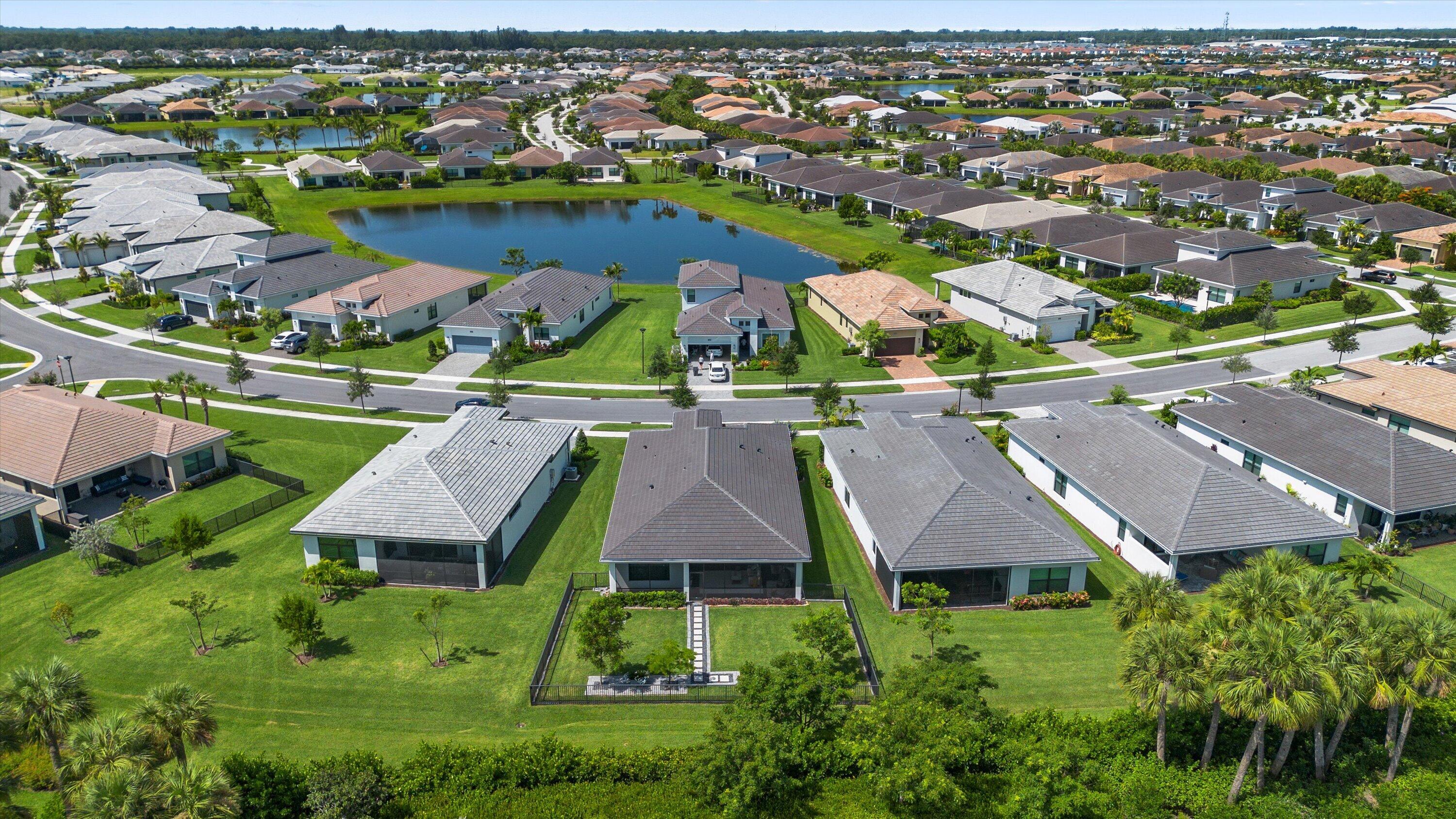 CRESSWIND PALM BEACH - Residential