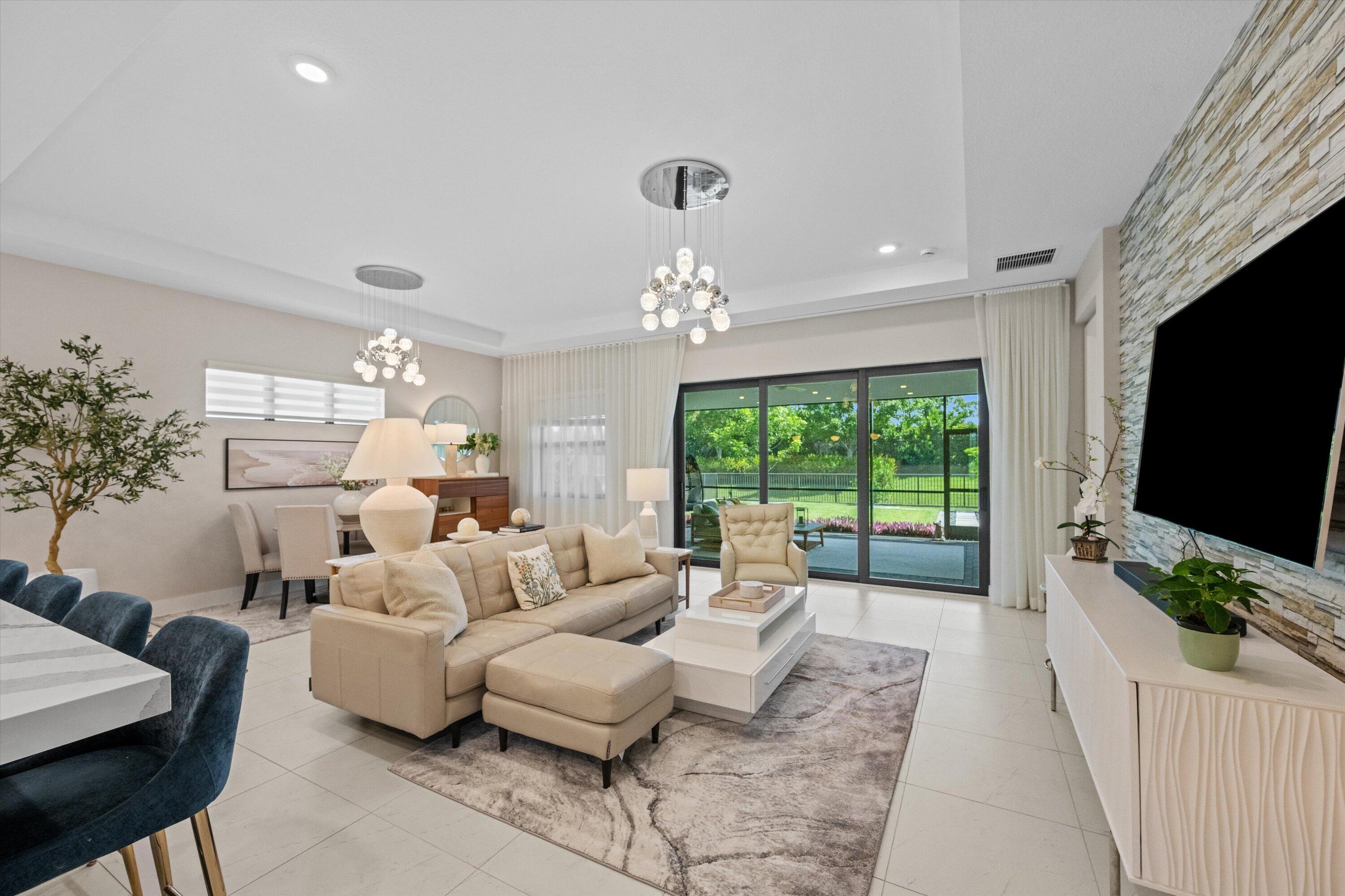 CRESSWIND PALM BEACH - Residential