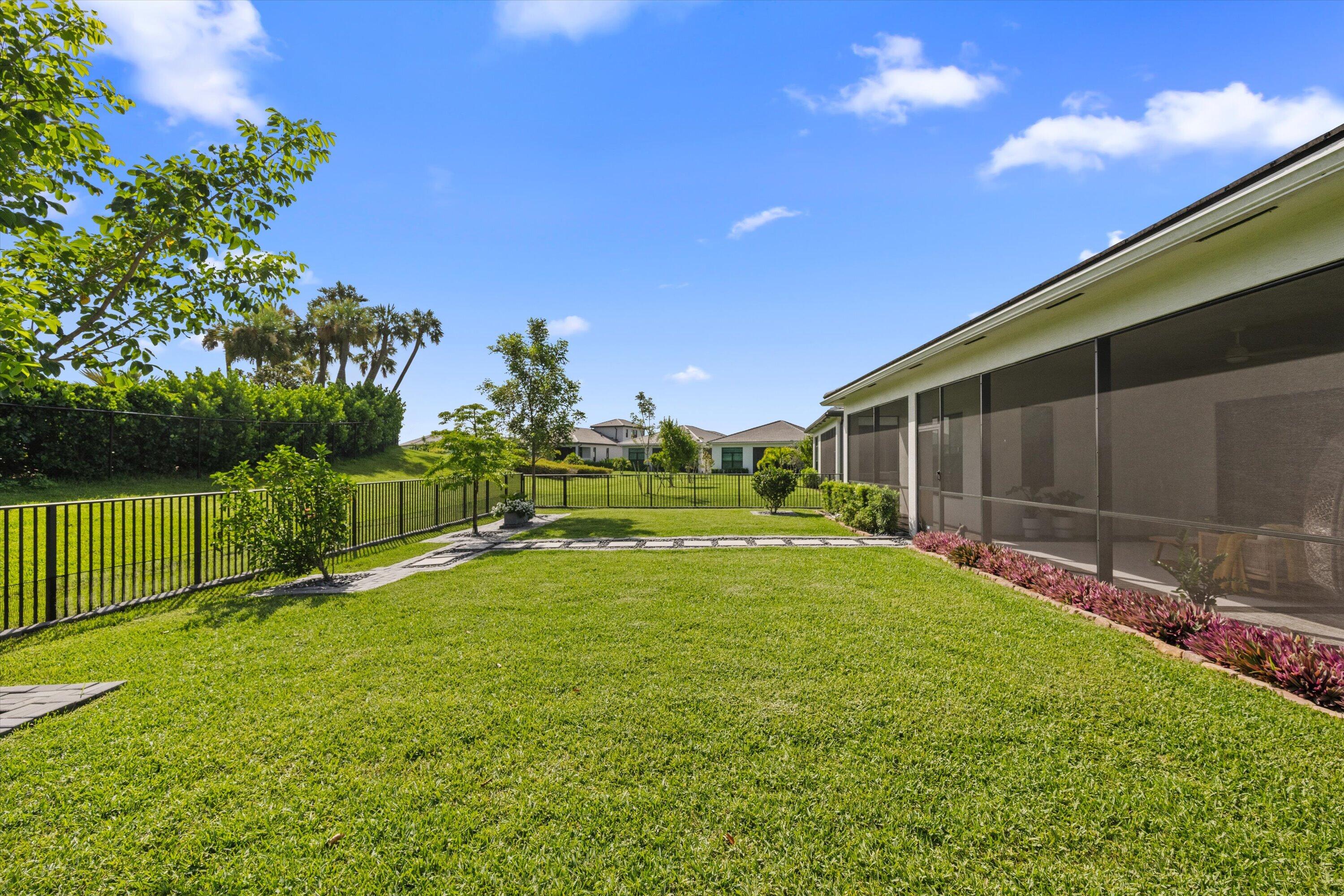 CRESSWIND PALM BEACH - Residential