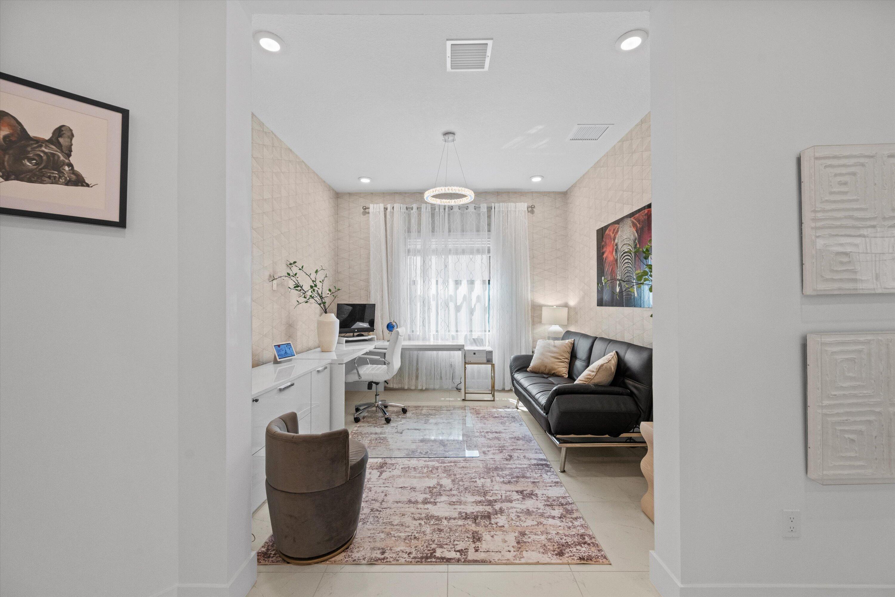CRESSWIND PALM BEACH - Residential