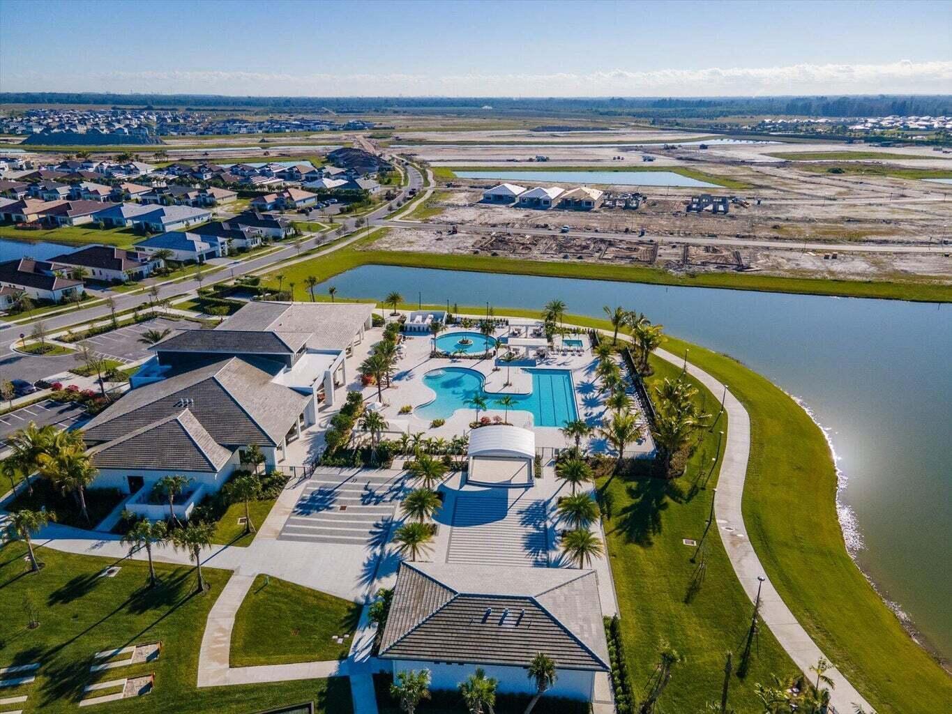 CRESSWIND PALM BEACH - Residential