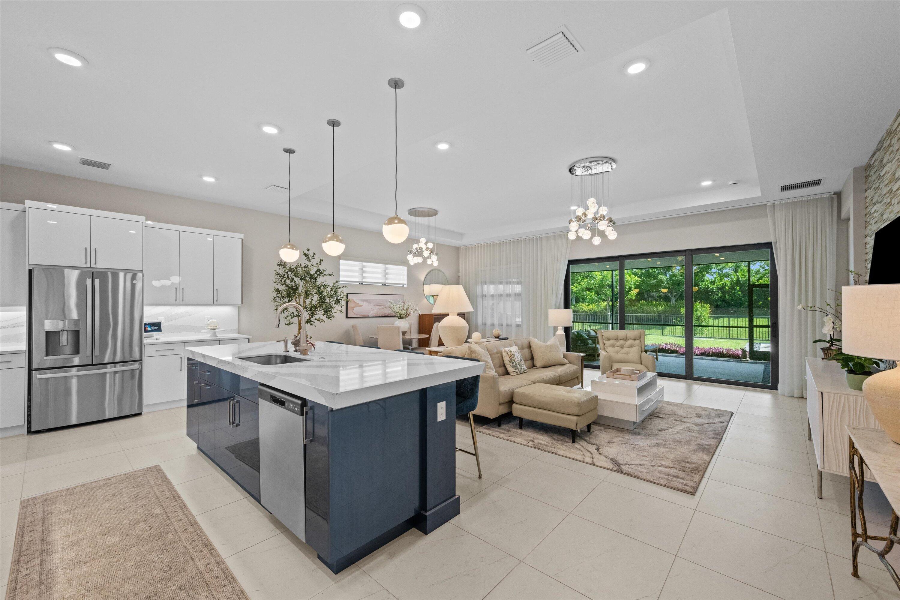 CRESSWIND PALM BEACH - Residential
