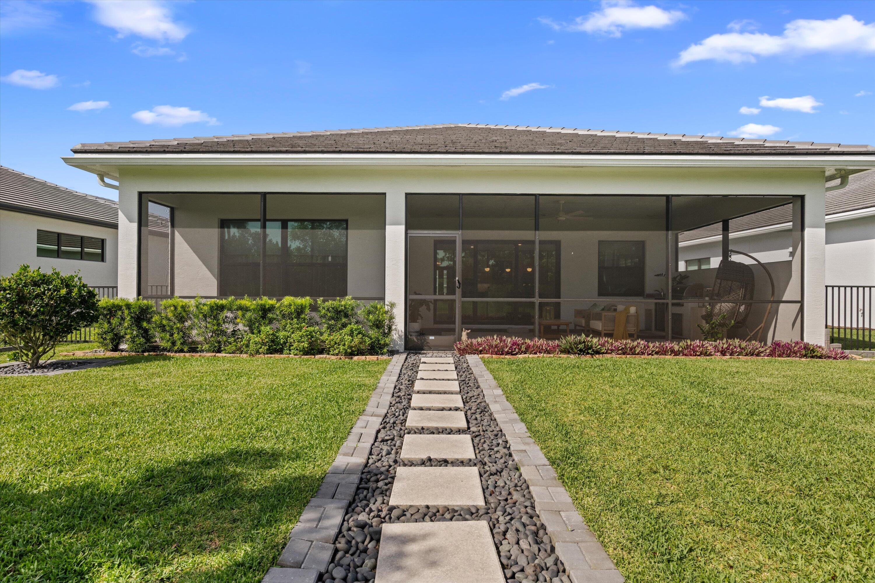 CRESSWIND PALM BEACH - Residential