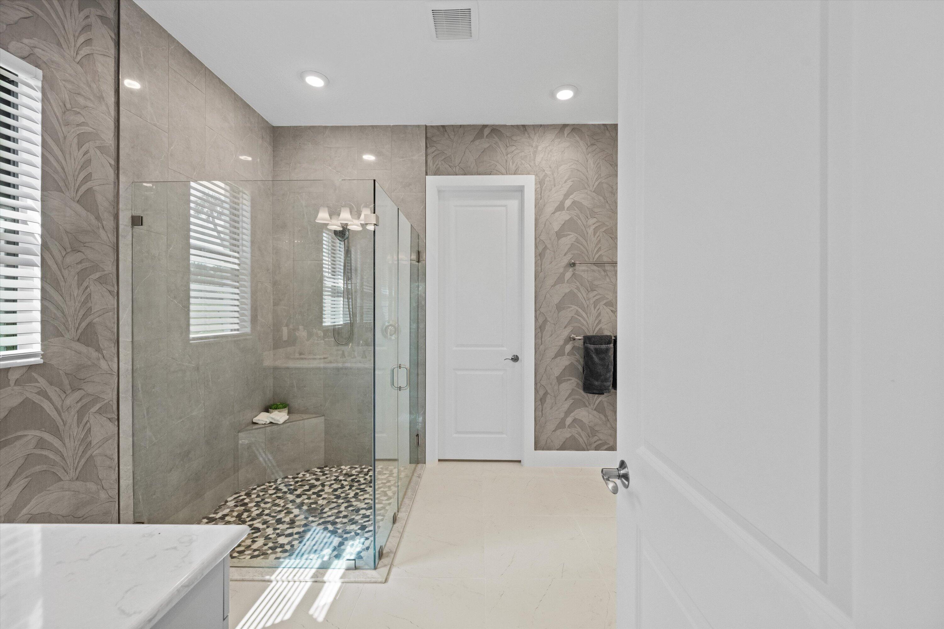 CRESSWIND PALM BEACH - Residential