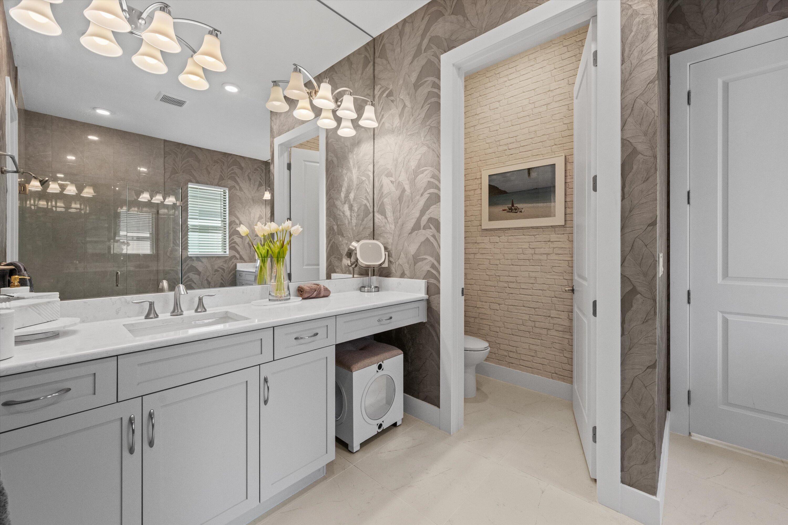 CRESSWIND PALM BEACH - Residential