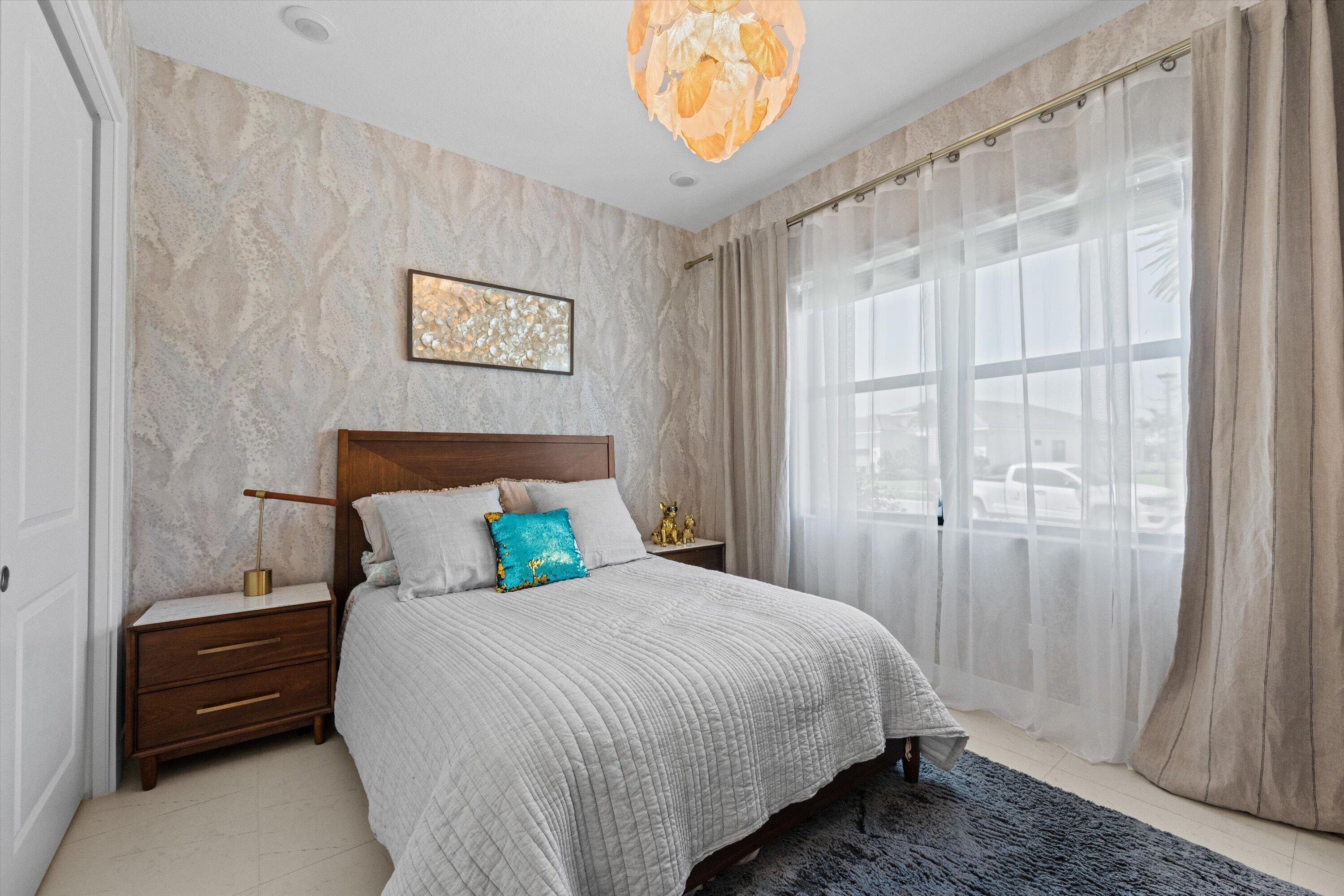 CRESSWIND PALM BEACH - Residential