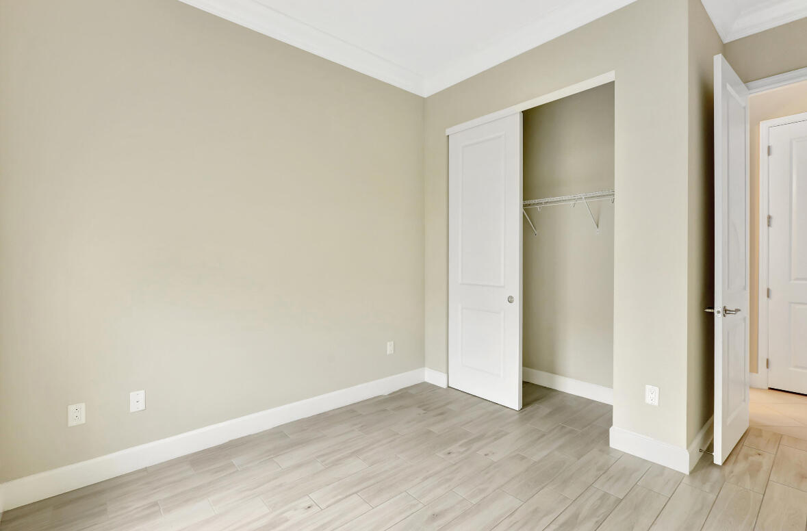 MEADOWS OF WESTLAKE - Residential Lease