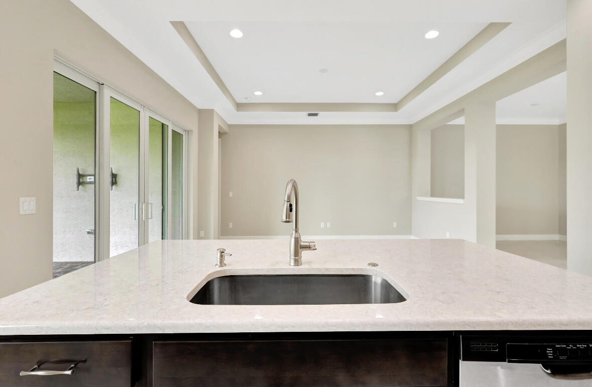MEADOWS OF WESTLAKE - Residential Lease