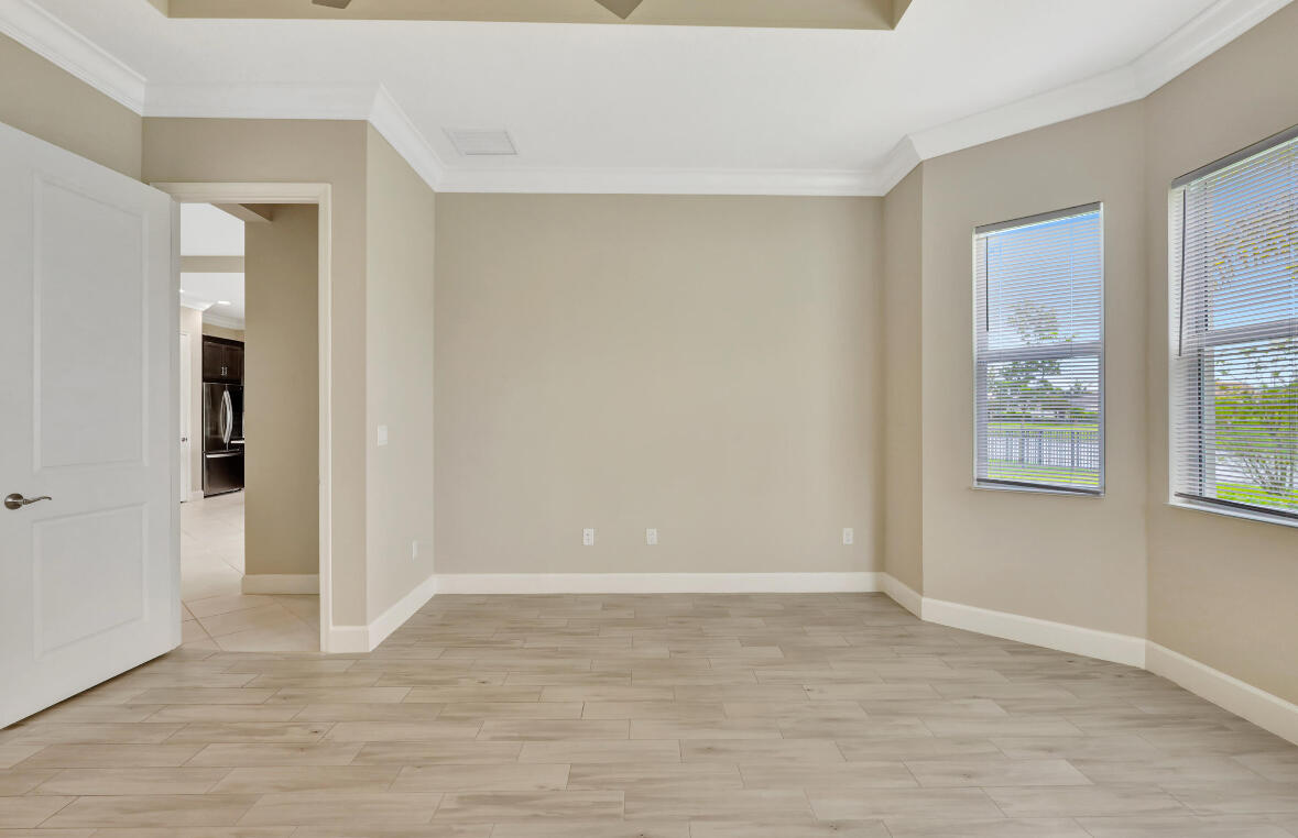 MEADOWS OF WESTLAKE - Residential Lease