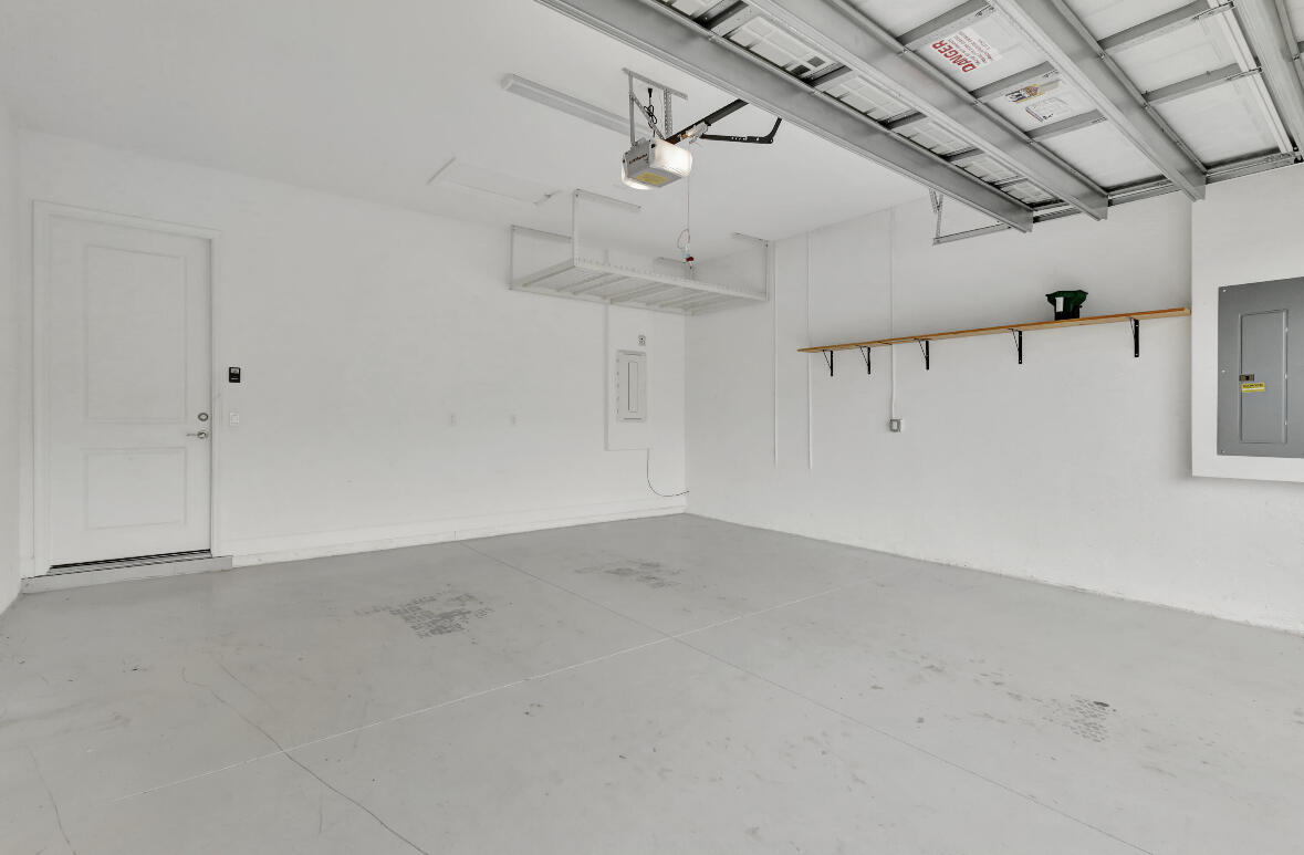 MEADOWS OF WESTLAKE - Residential Lease