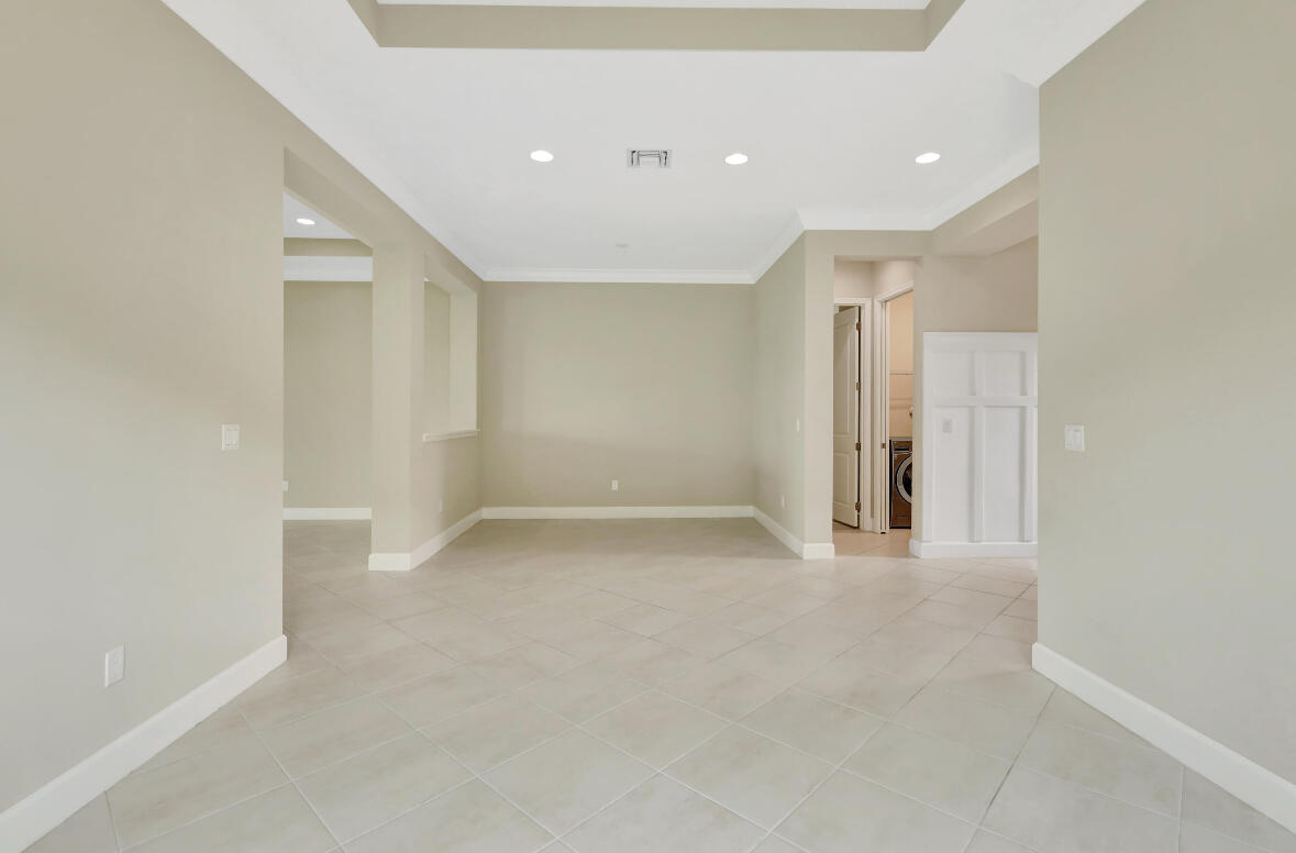MEADOWS OF WESTLAKE - Residential Lease