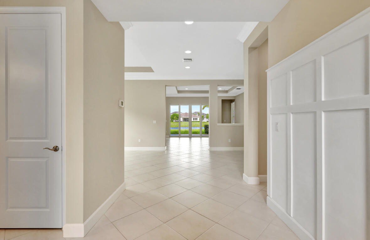 MEADOWS OF WESTLAKE - Residential Lease