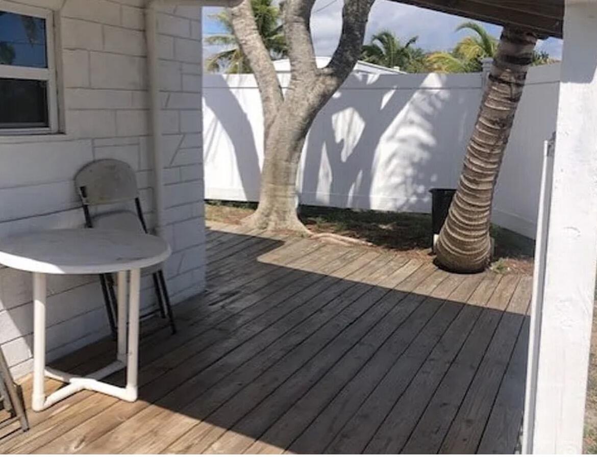 CHARMIN COURT UNRECORDED - Residential Lease