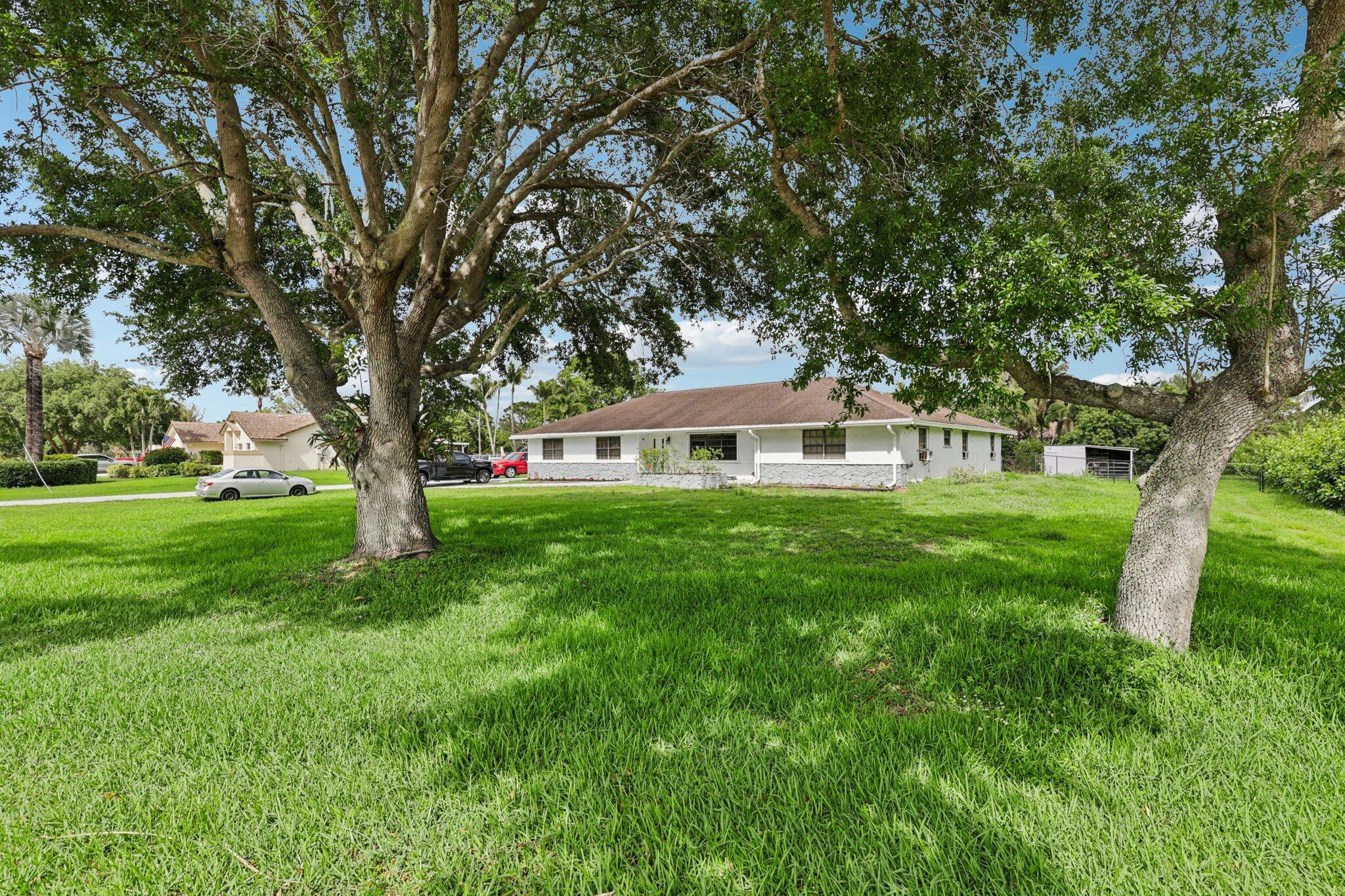 D & M ACRES - Residential