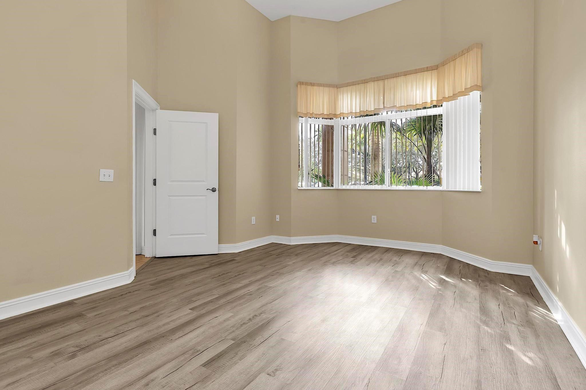 WESTON 55 PLUS CONDO - Residential