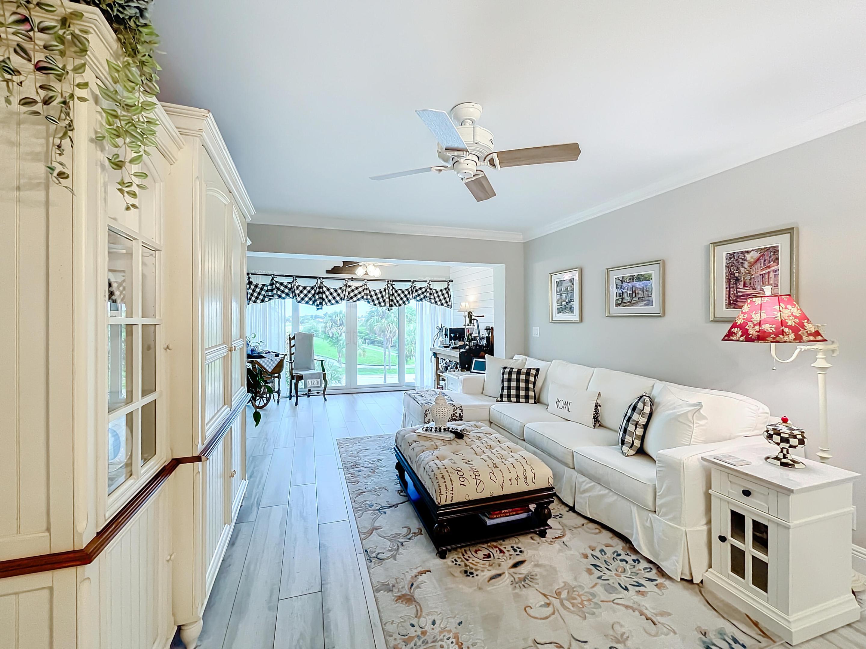 Holiday Springs - Residential