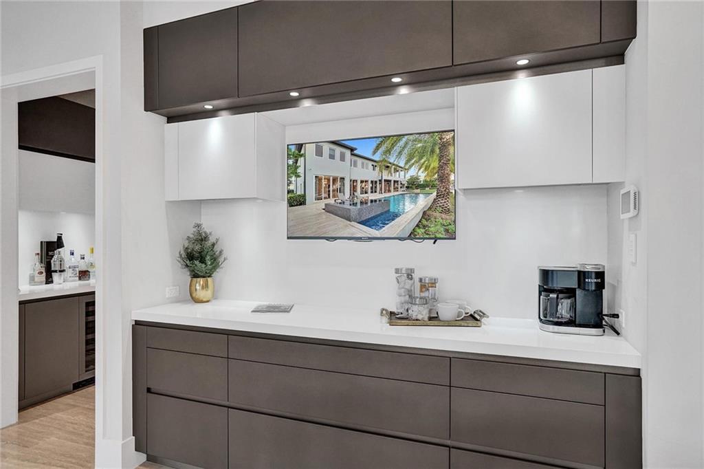 Lauderdale Shores Reamen - Residential