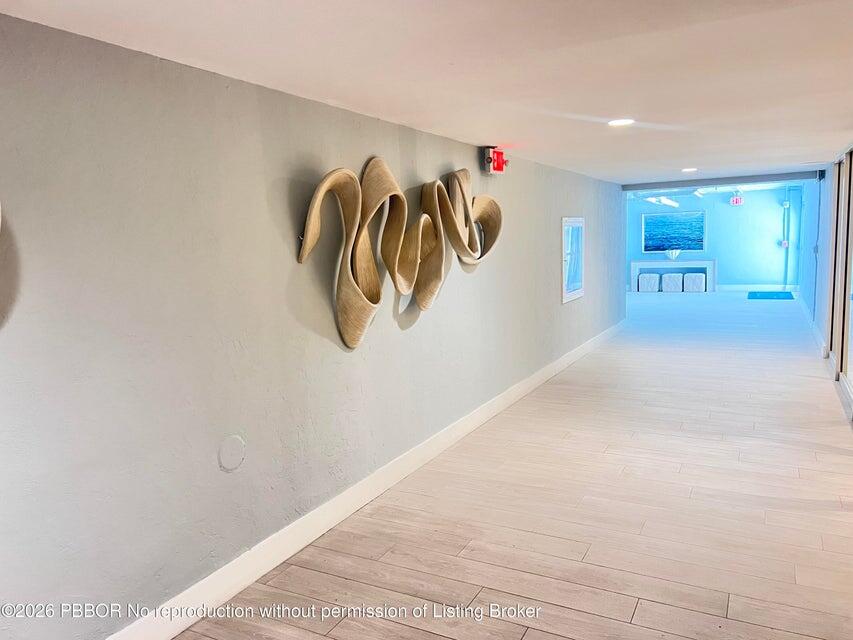 CARLYLE HOUSE CONDO - Residential