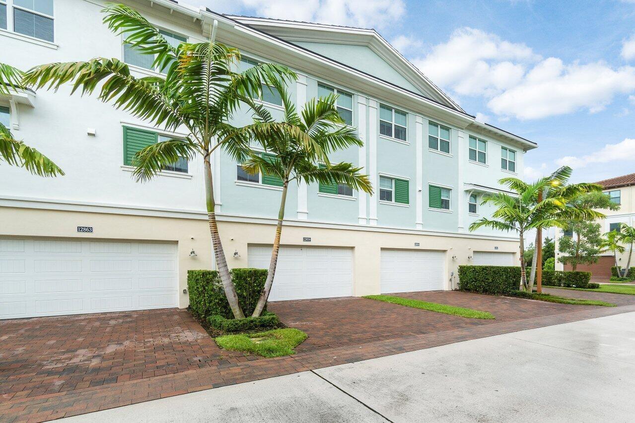 ALTON - Residential Lease