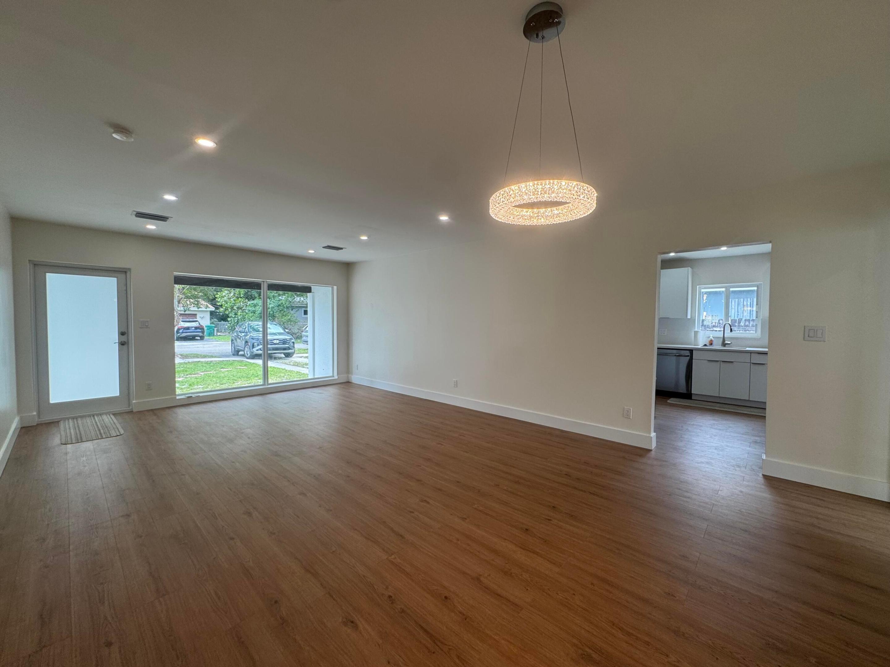 PLEASANT VILLAGE - Residential Lease