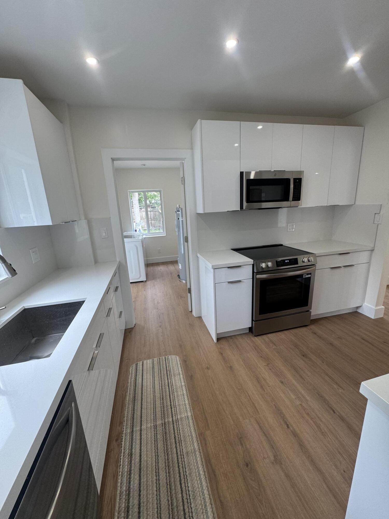 PLEASANT VILLAGE - Residential Lease