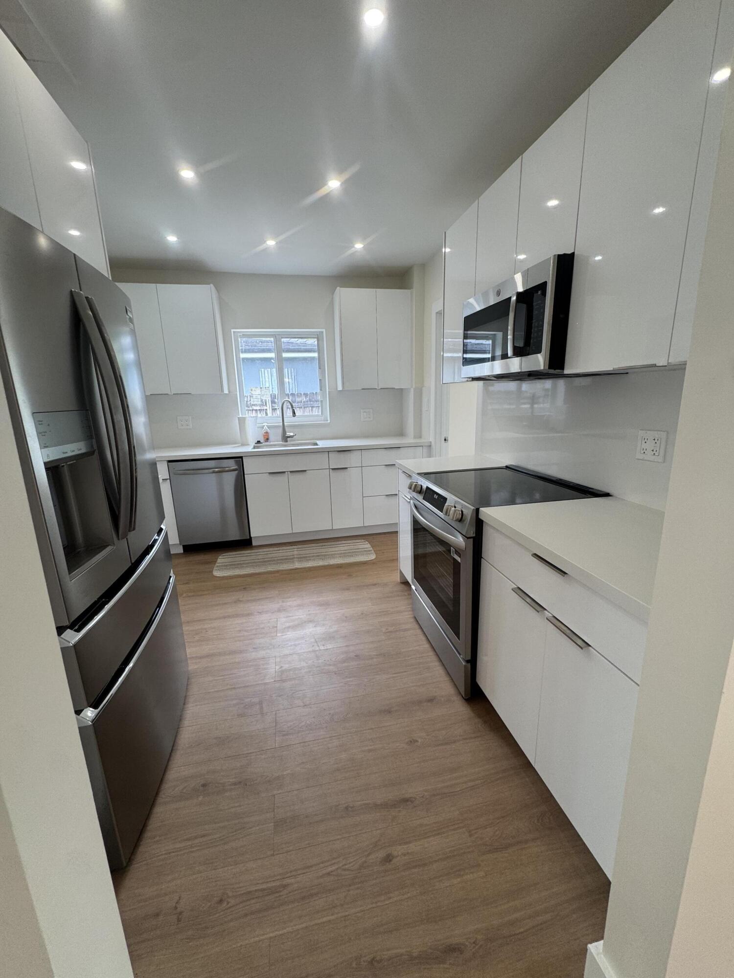 PLEASANT VILLAGE - Residential Lease