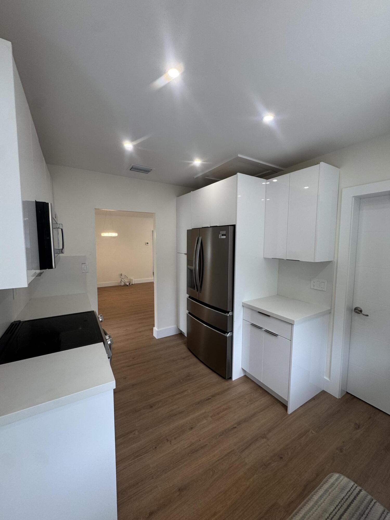 PLEASANT VILLAGE - Residential Lease