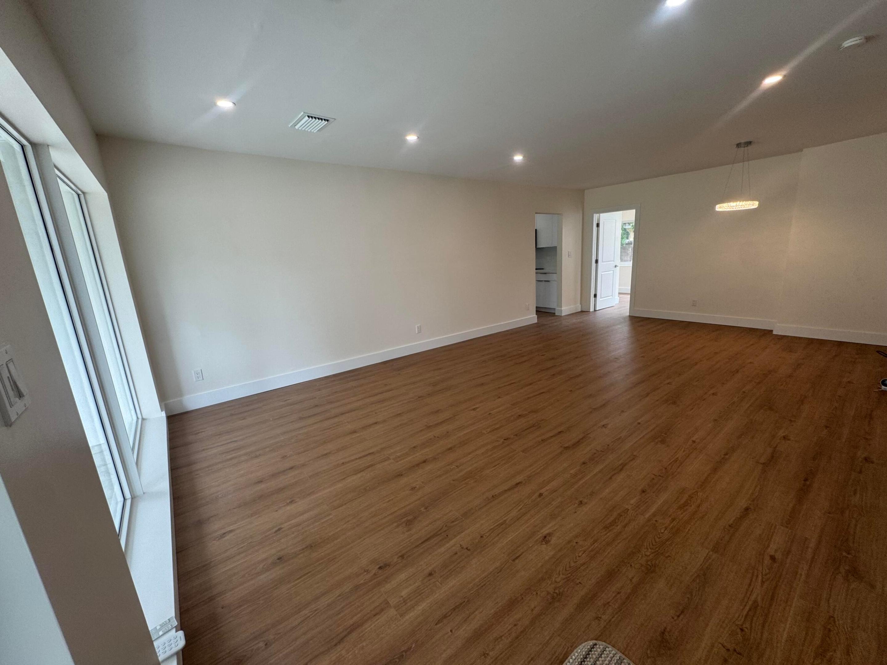 PLEASANT VILLAGE - Residential Lease