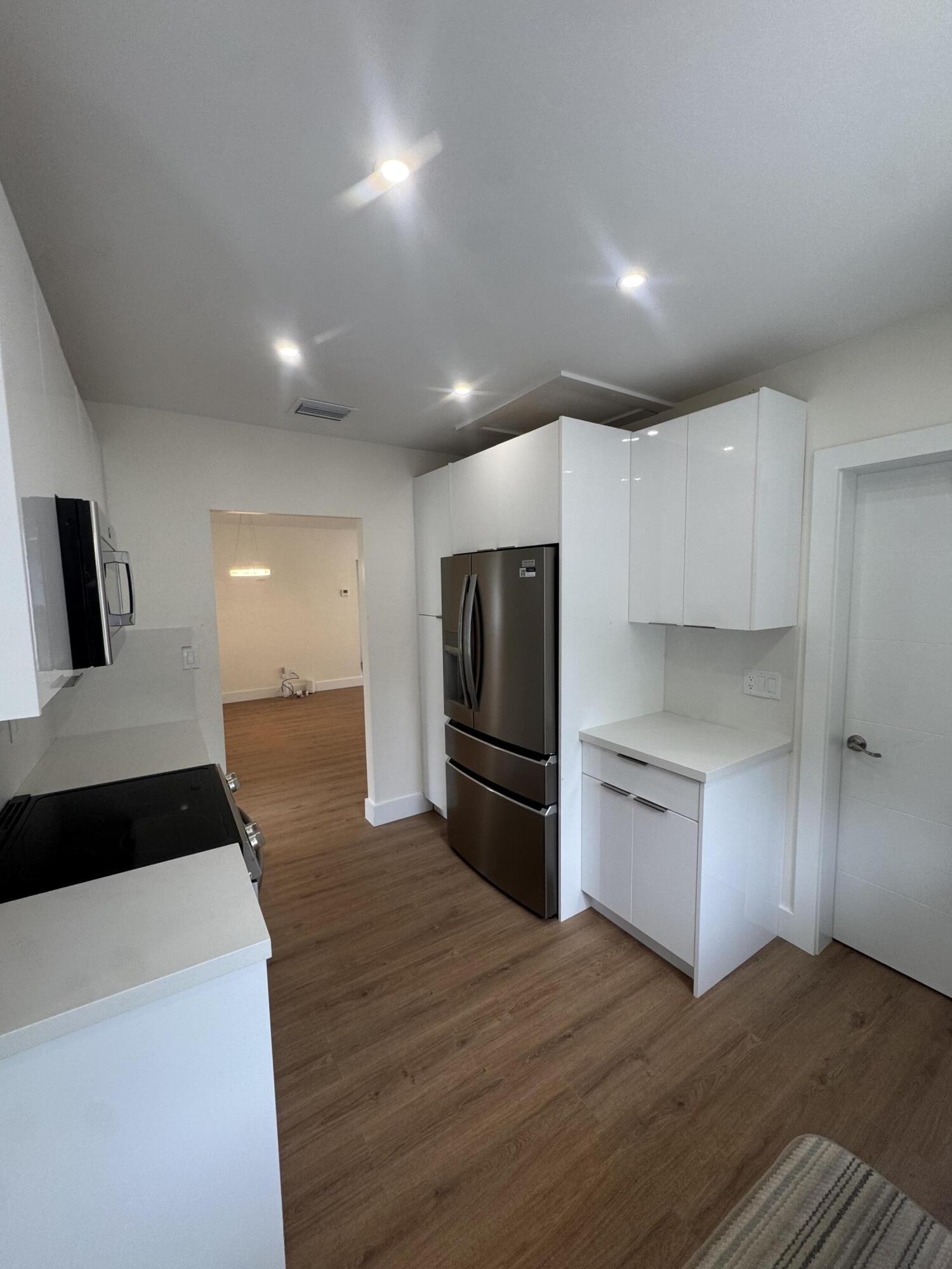 PLEASANT VILLAGE - Residential Lease